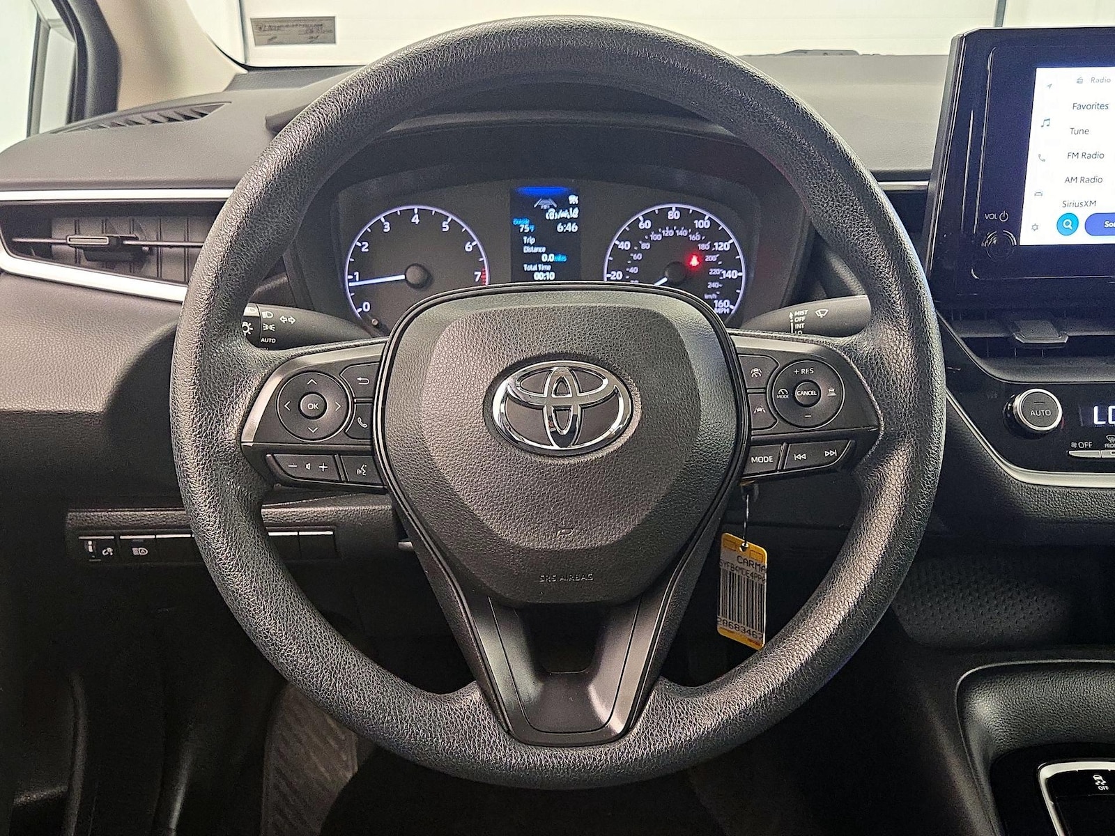 2023 Toyota Corolla LE - Photo 11
