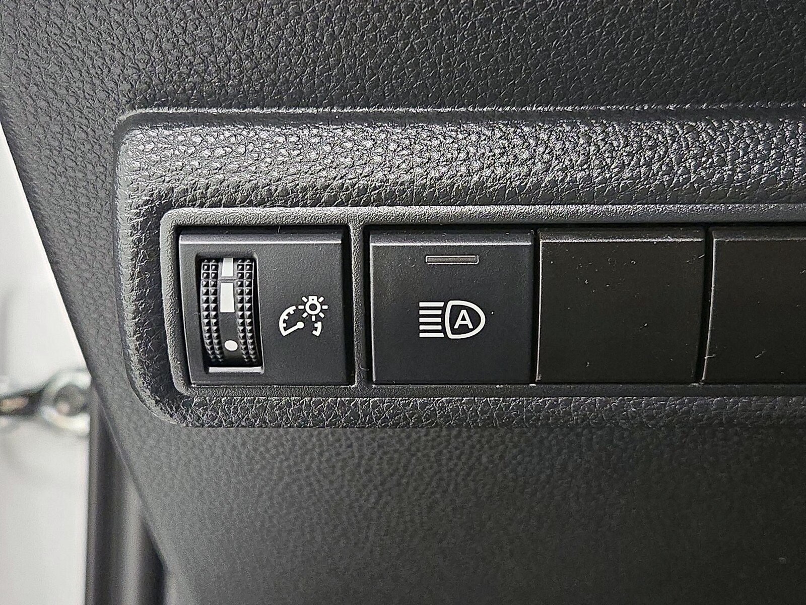 2023 Toyota Corolla LE - Photo 14