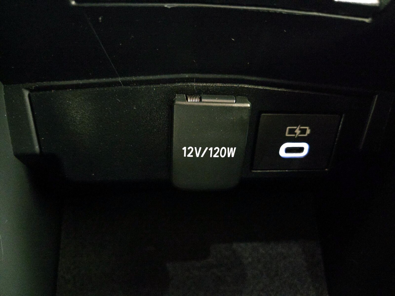 2023 Toyota Corolla LE - Photo 19