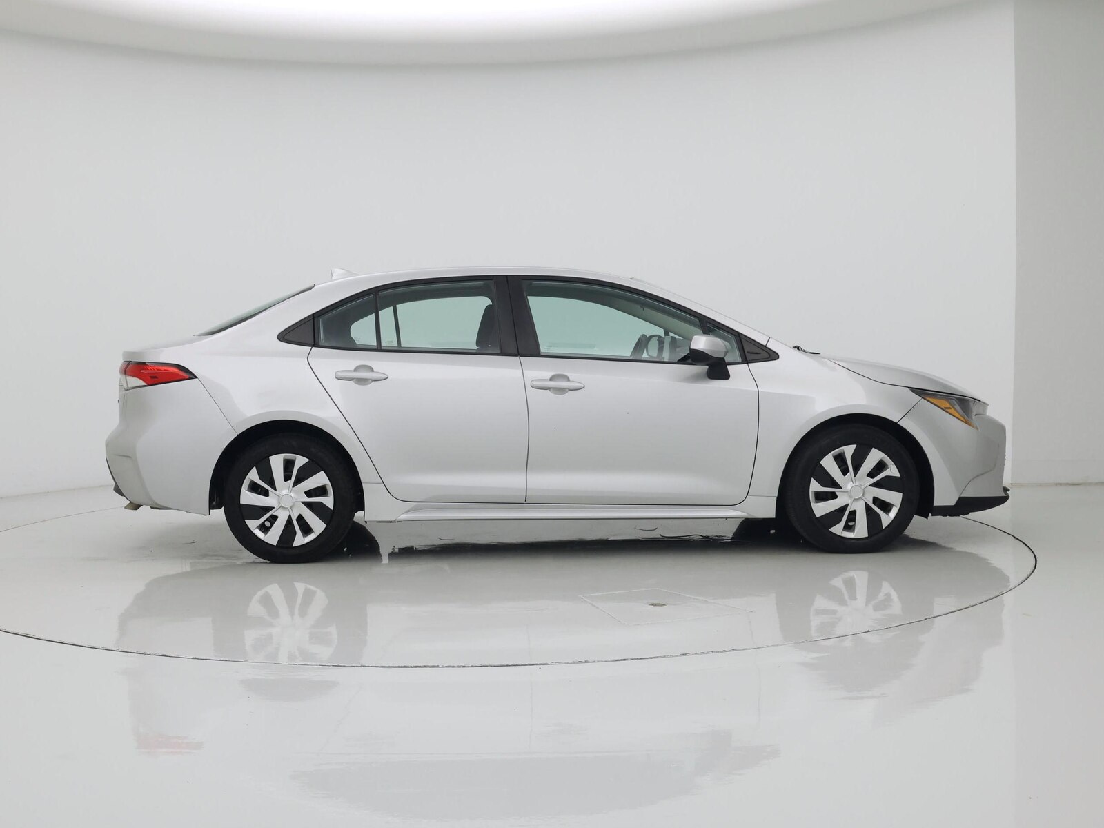 2023 Toyota Corolla LE - Photo 8