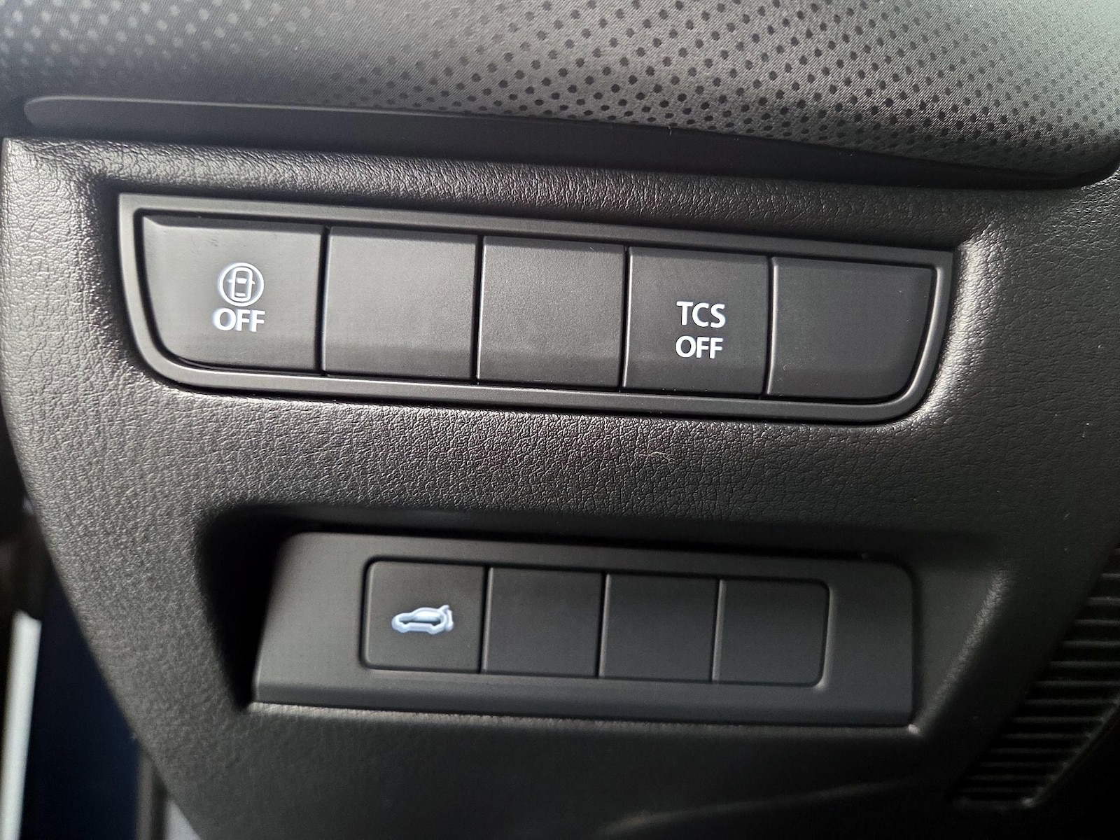 2025 Mazda CX-50 Premium - Photo 14