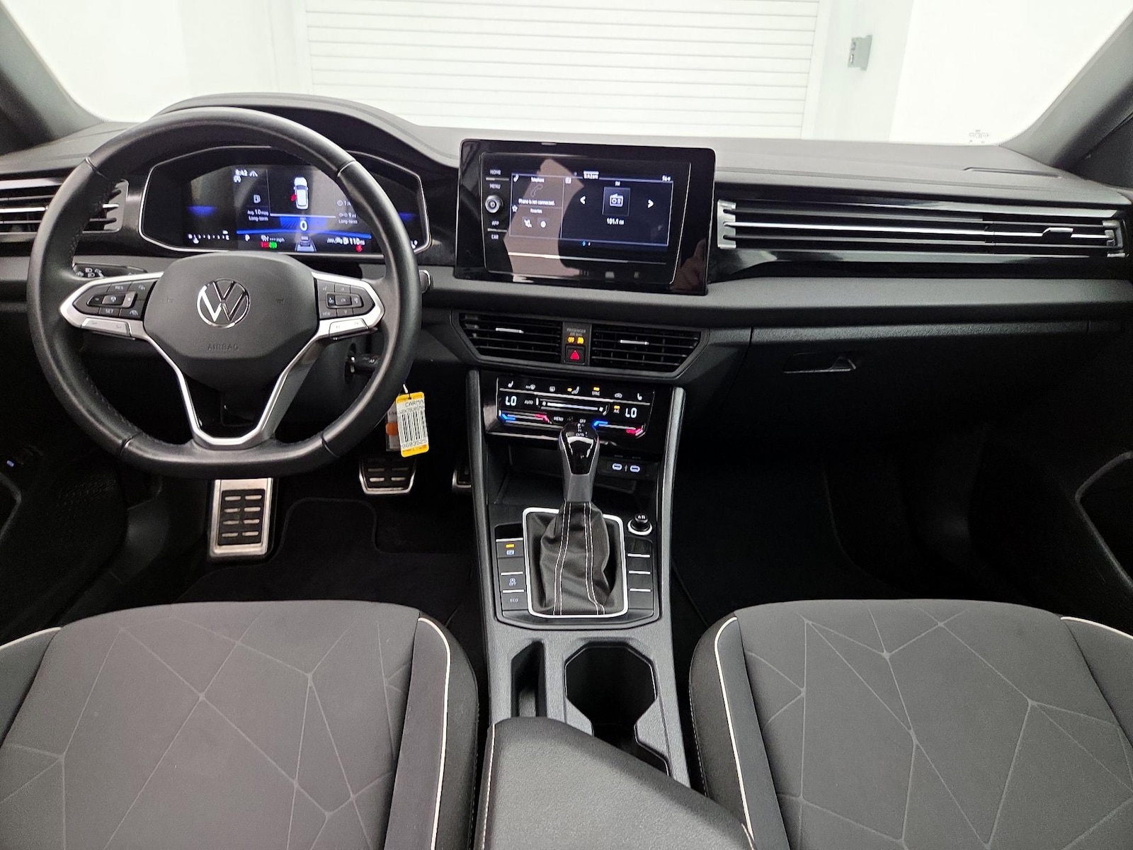 2025 Volkswagen Jetta Sport - Photo 10