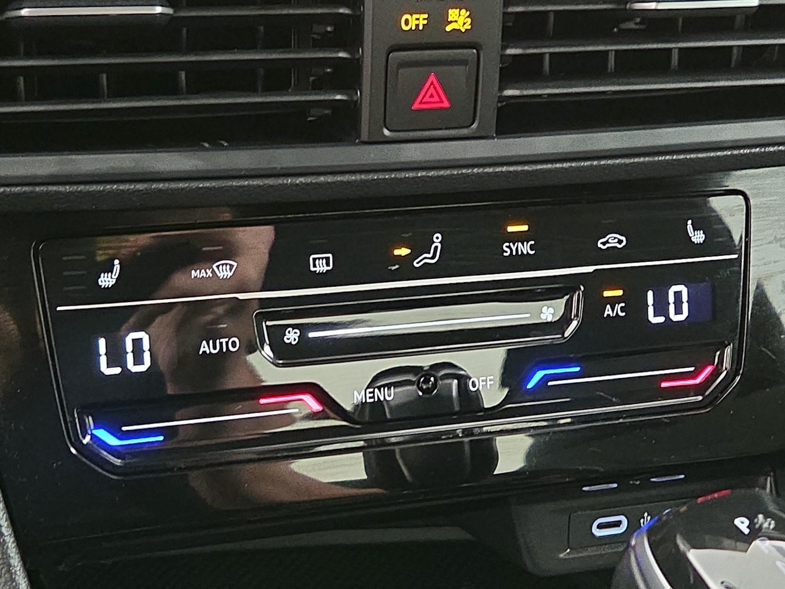 2025 Volkswagen Jetta Sport - Photo 17