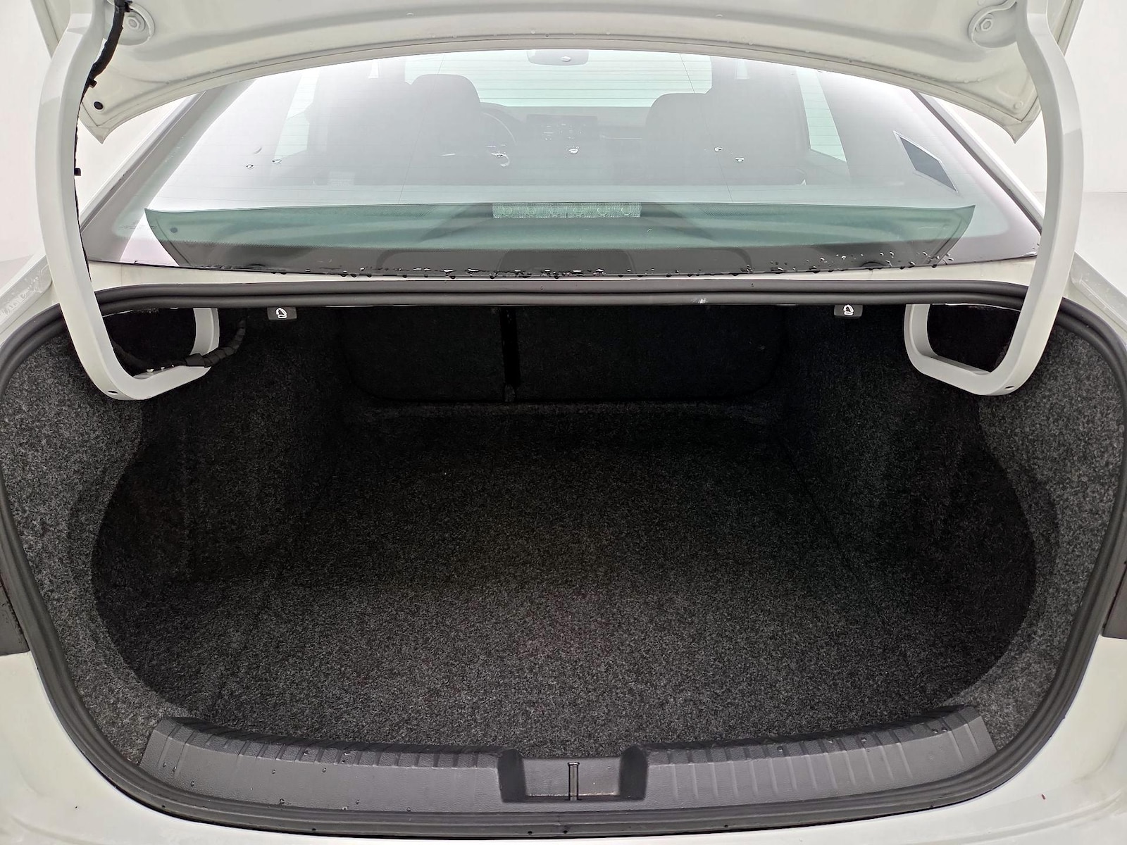 2025 Volkswagen Jetta Sport - Photo 21