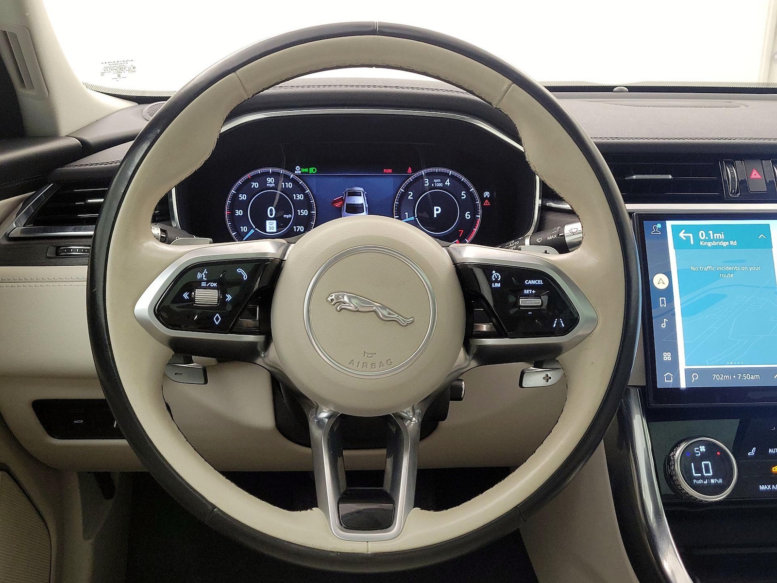 2021 Jaguar XF SE - Photo 11