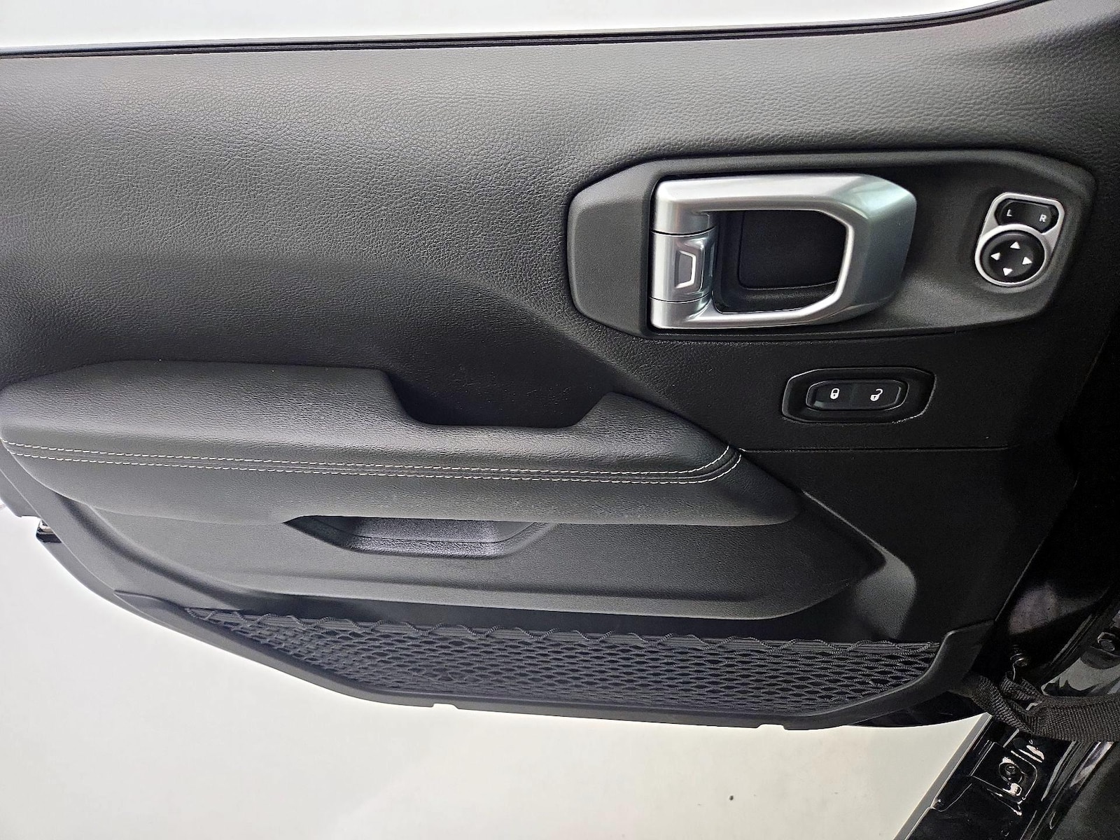 2023 Jeep Wrangler 4xe Rubicon 4XE - Photo 13