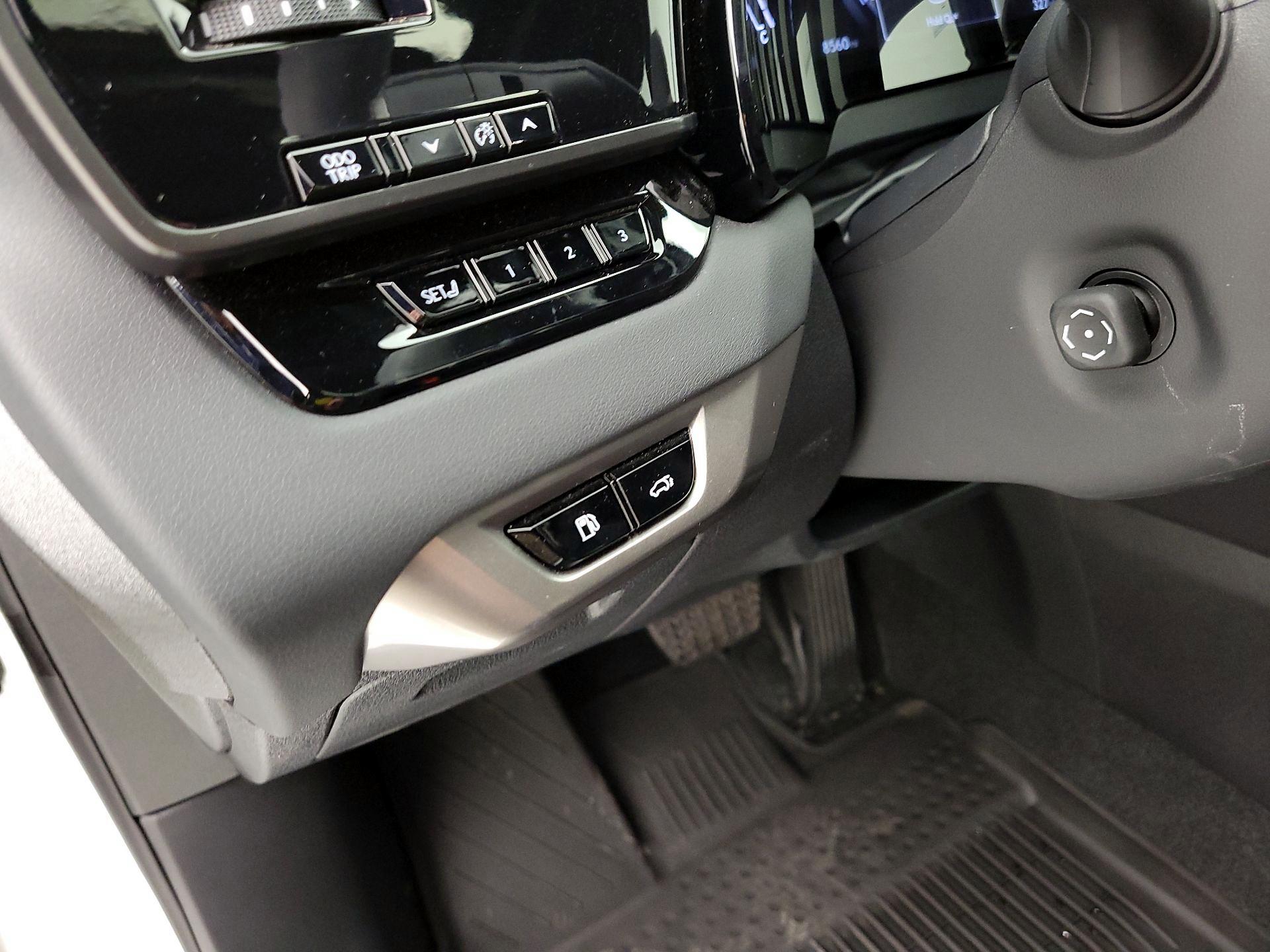 Thumbnail: 2024 Lexus RX - 13