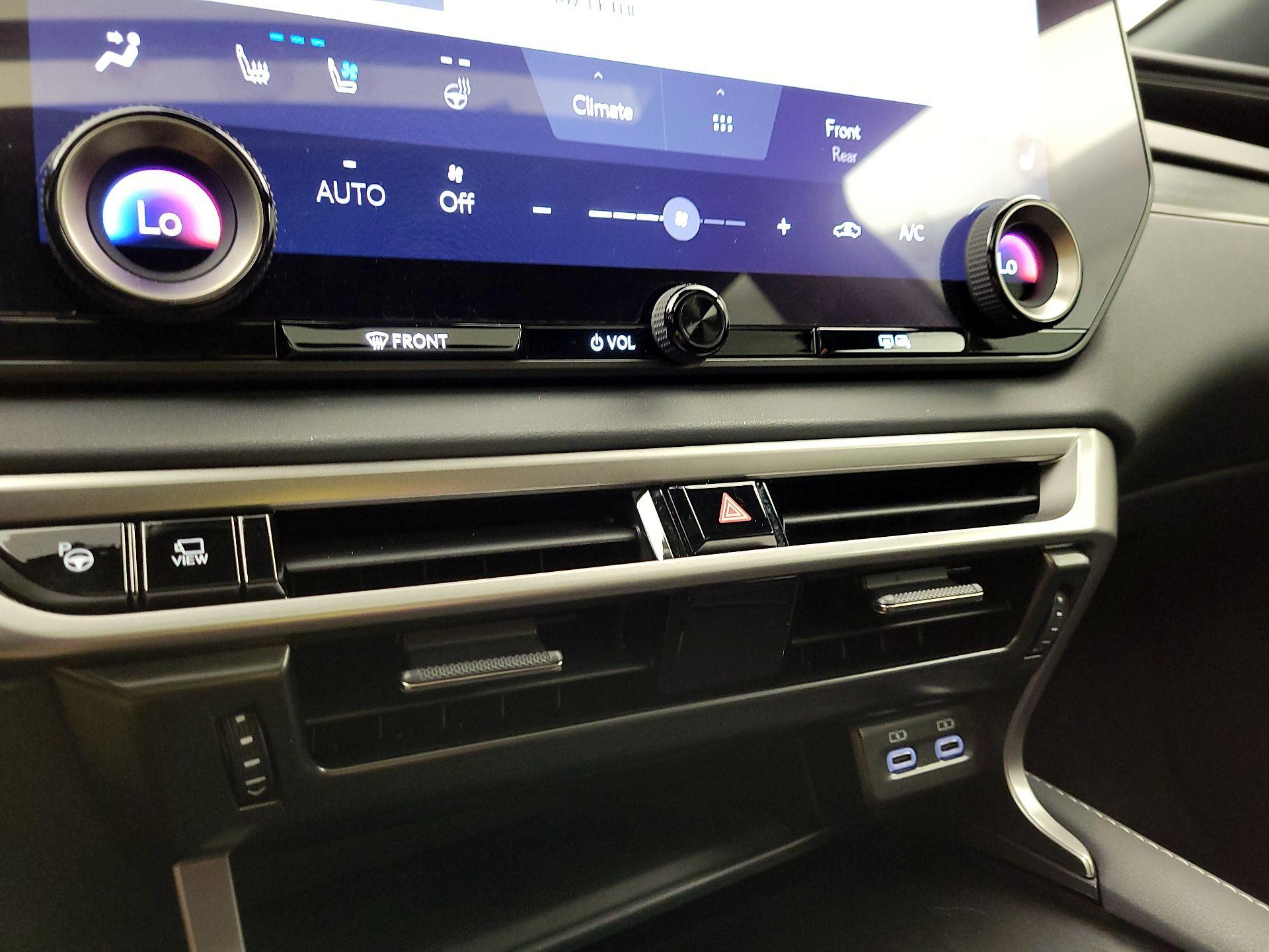 Thumbnail: 2024 Lexus RX - 17