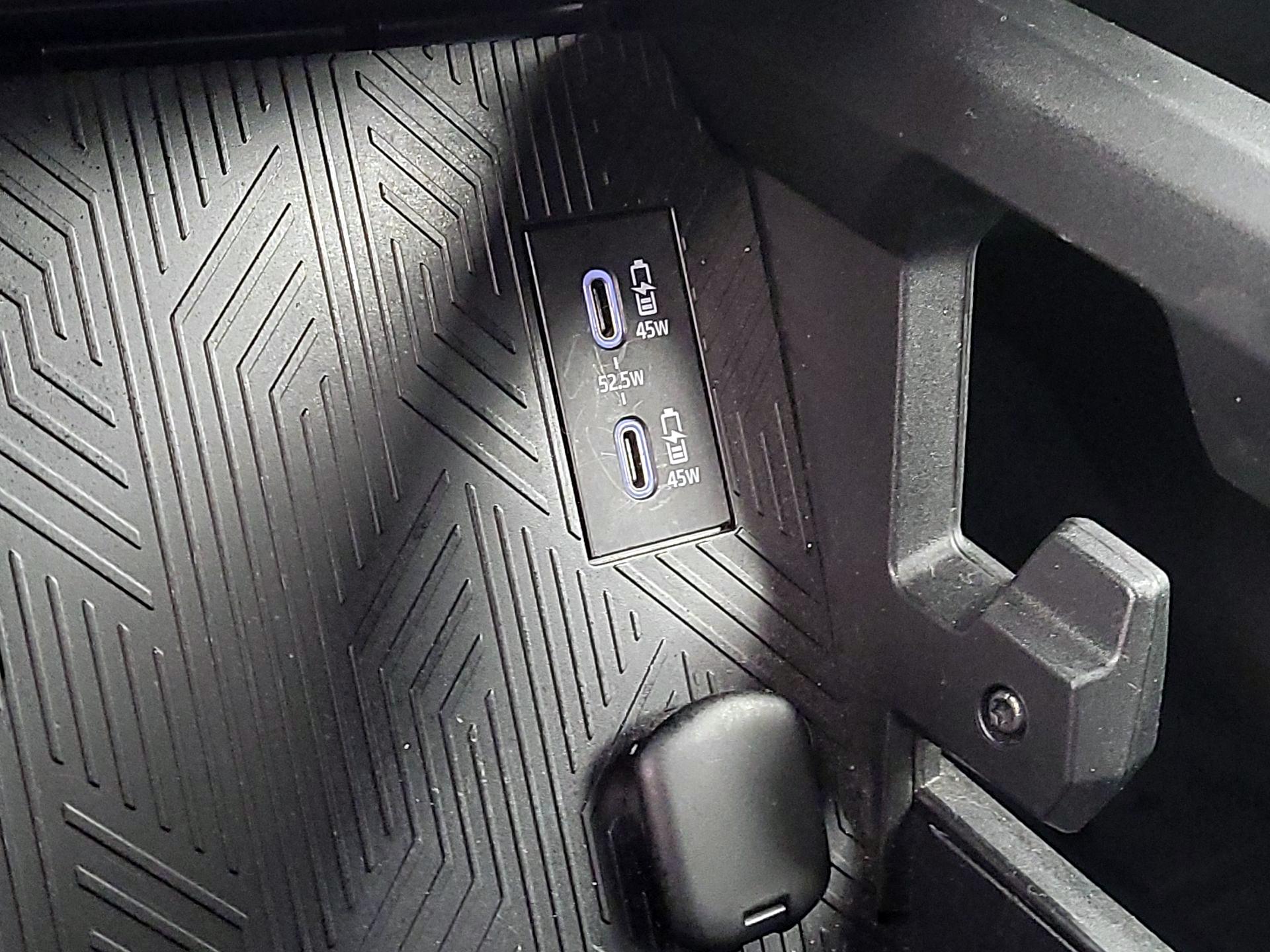 Thumbnail: 2025 Toyota Tacoma - 18