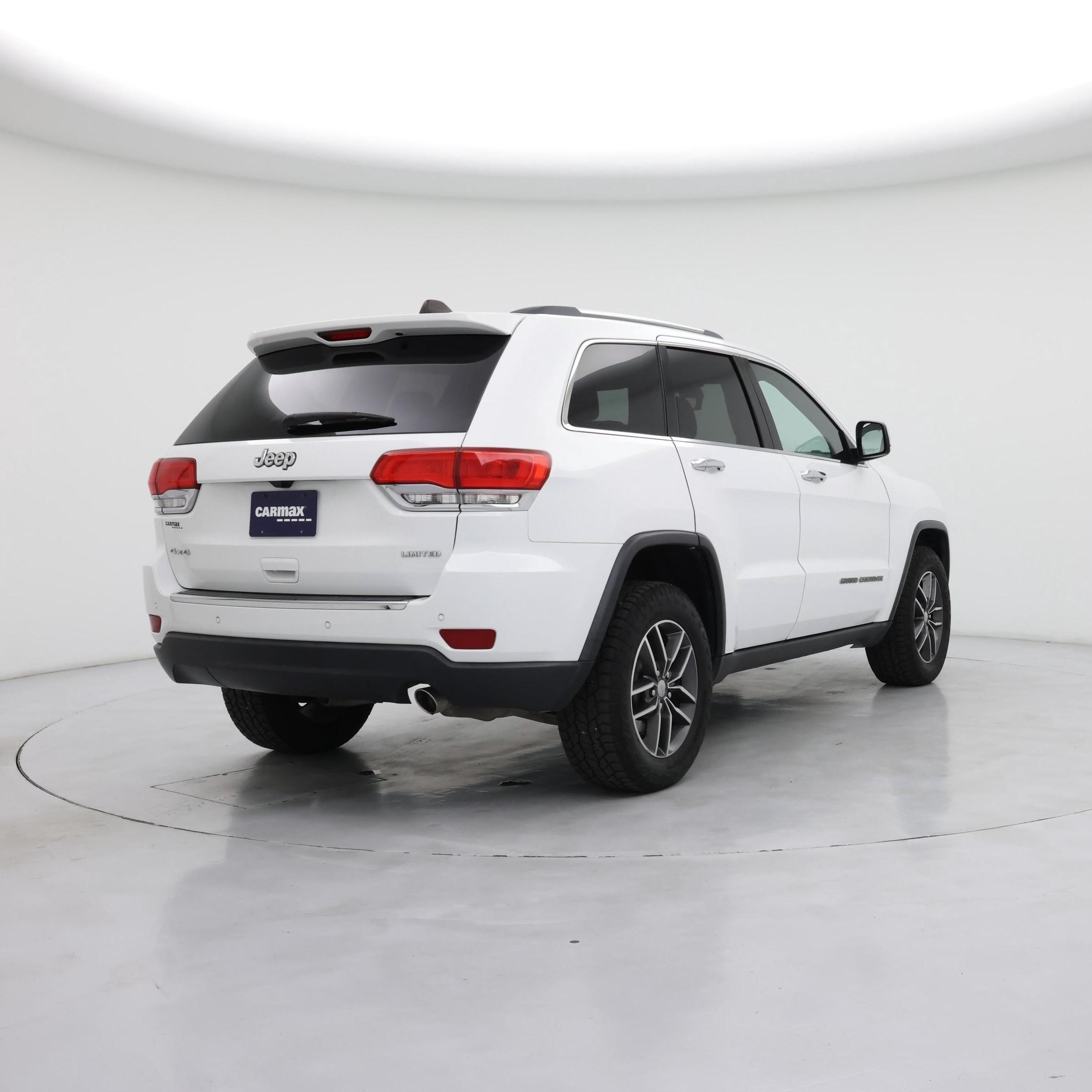 Thumbnail: 2018 Jeep Grand Cherokee - 8