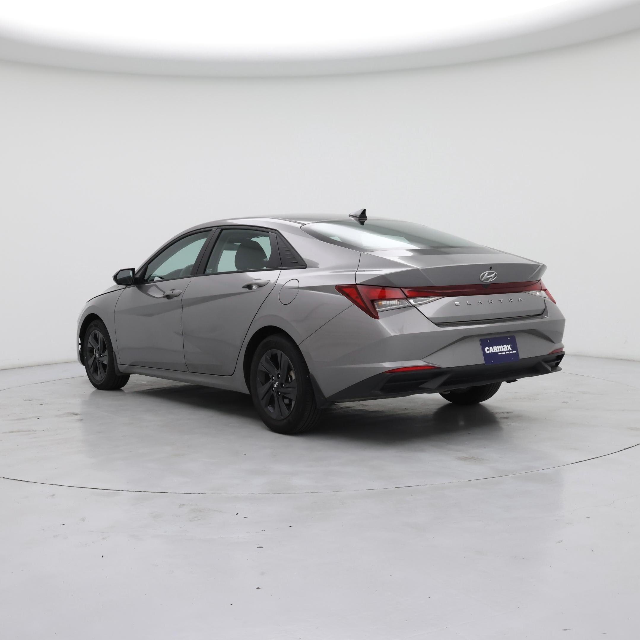 Thumbnail: 2023 Hyundai Elantra - 2