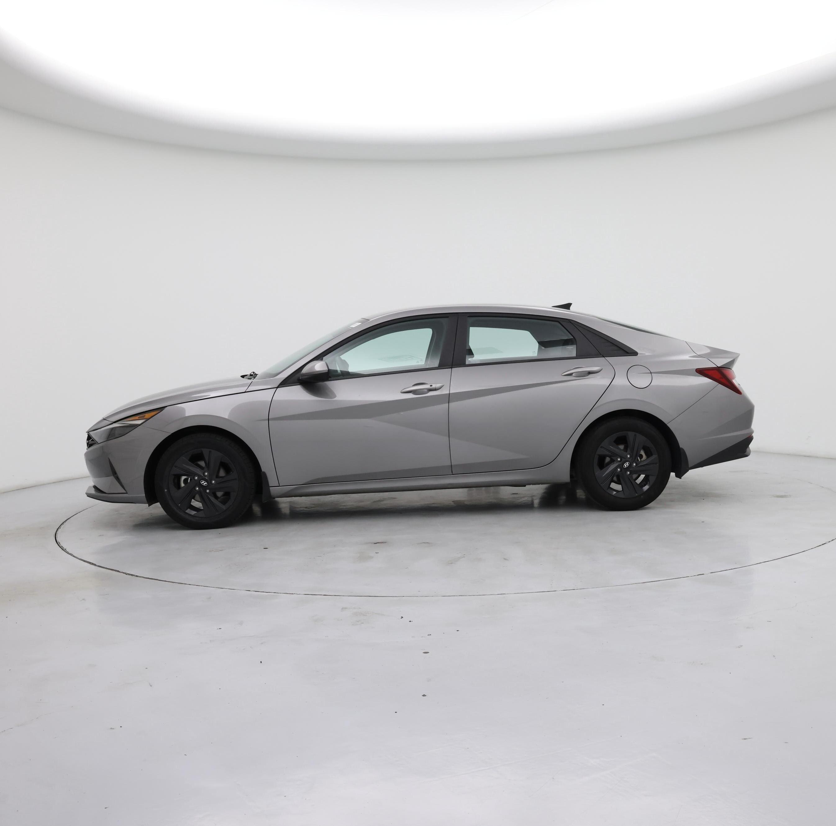 Thumbnail: 2023 Hyundai Elantra - 3