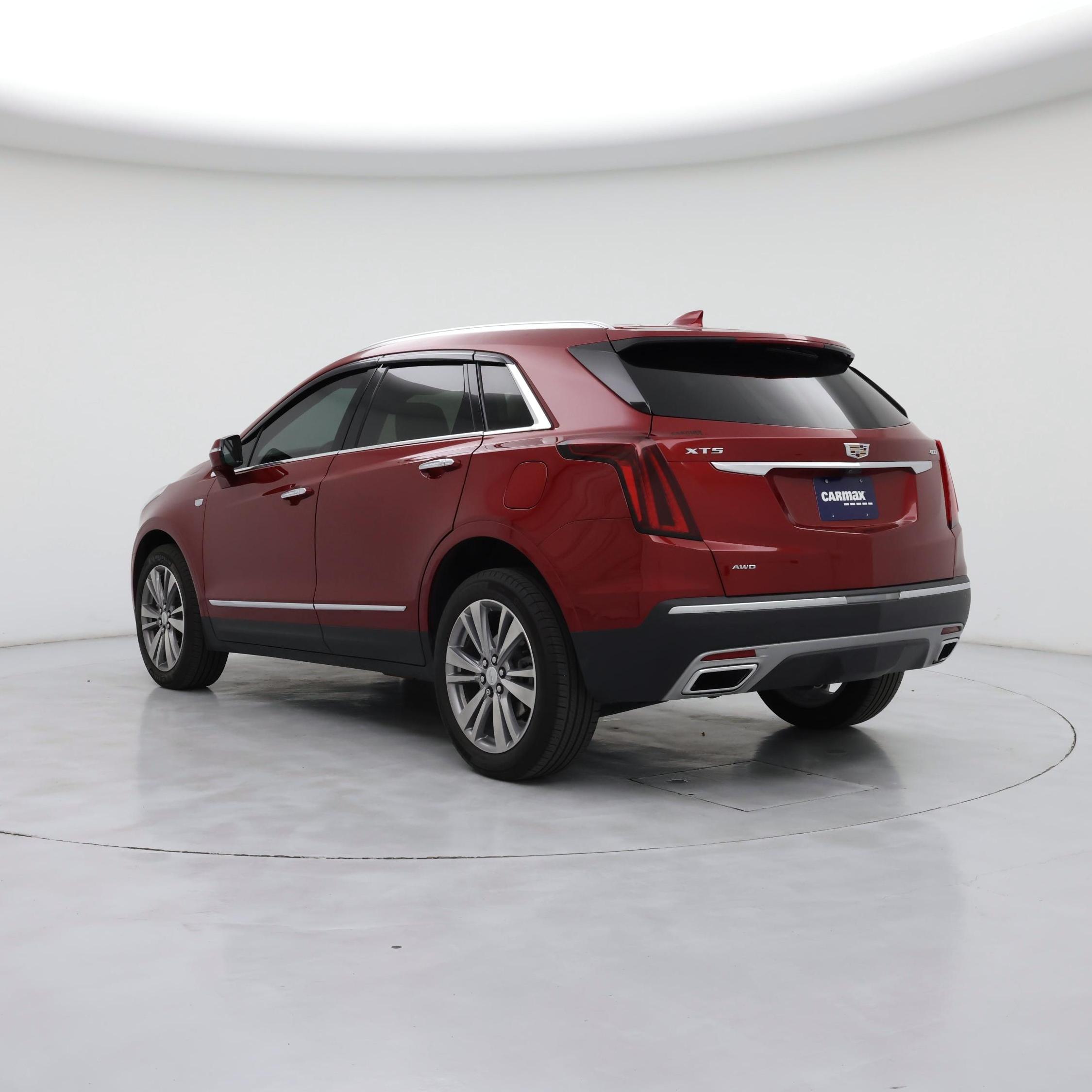 Thumbnail: 2023 Cadillac XT5 - 2
