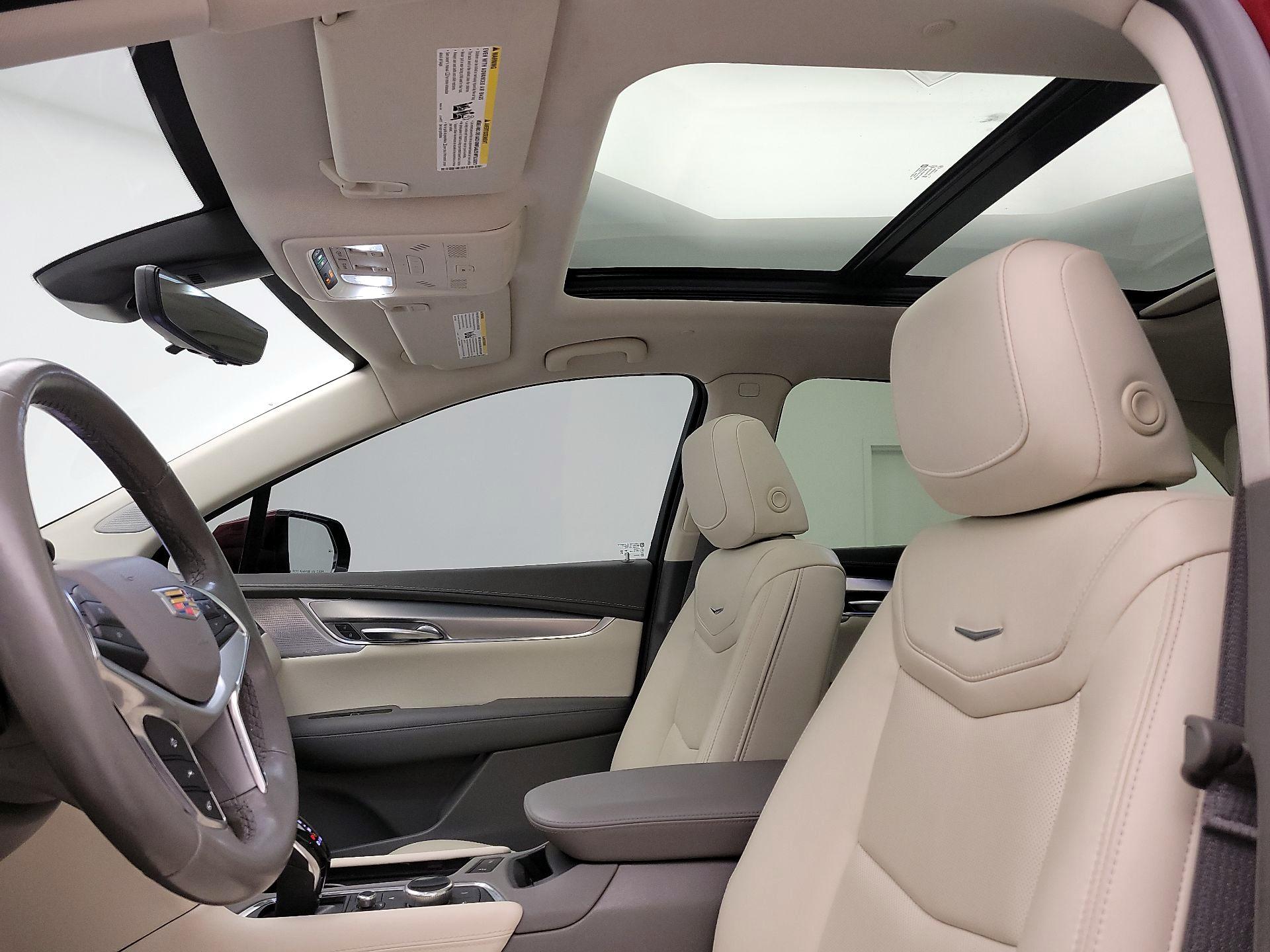 Thumbnail: 2023 Cadillac XT5 - 20