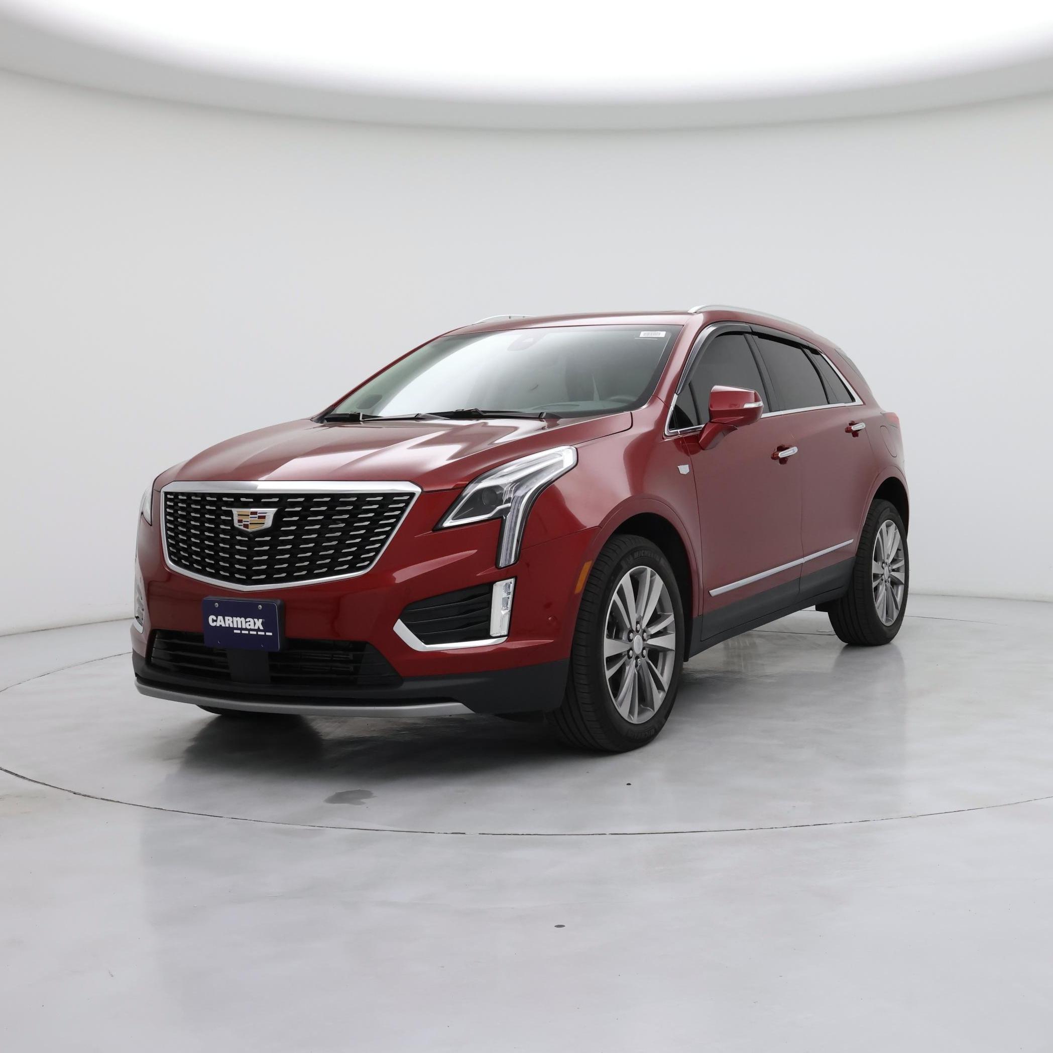 Thumbnail: 2023 Cadillac XT5 - 4