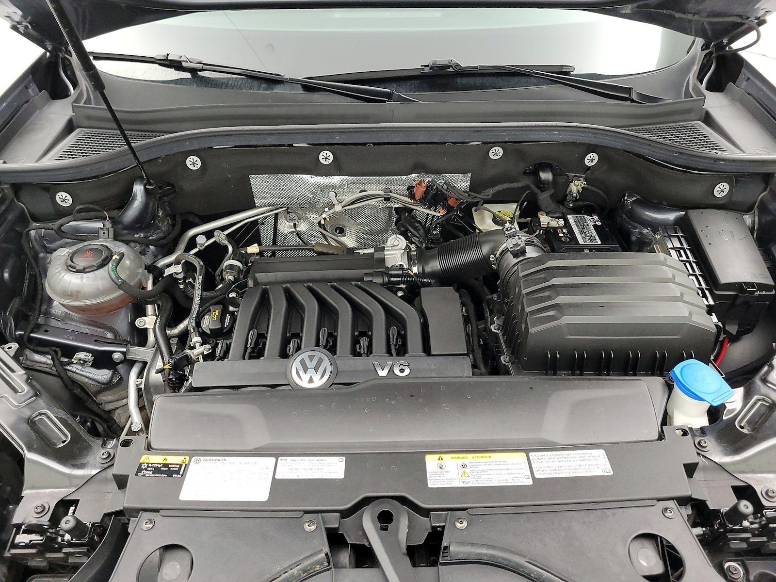 2021 Volkswagen Atlas SE w/Tech - Photo 25
