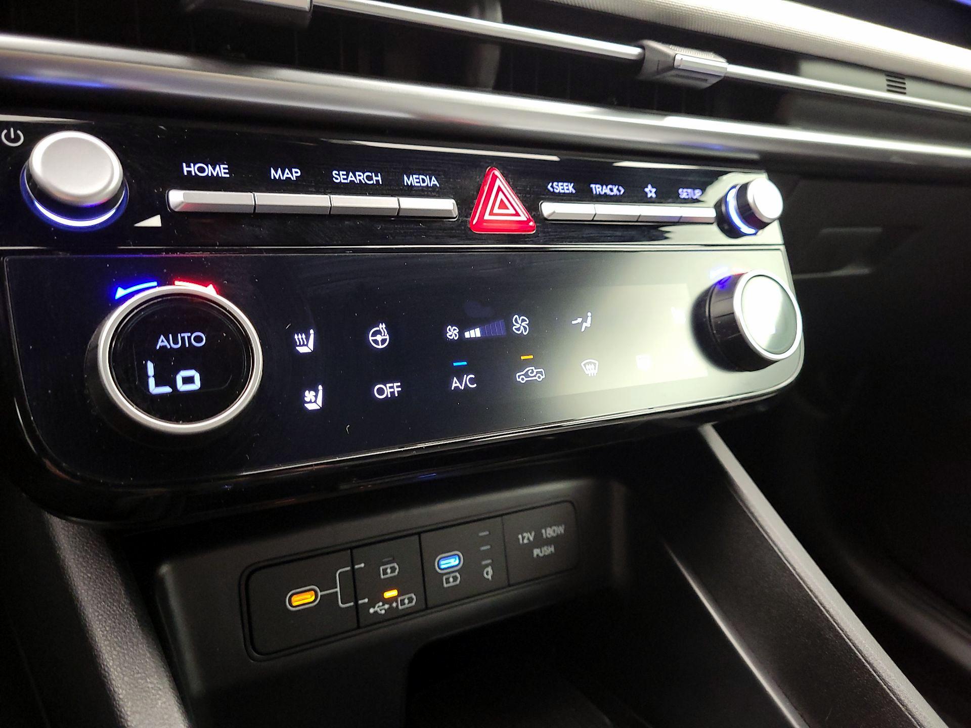 Thumbnail: 2025 Hyundai Santa Cruz - 17