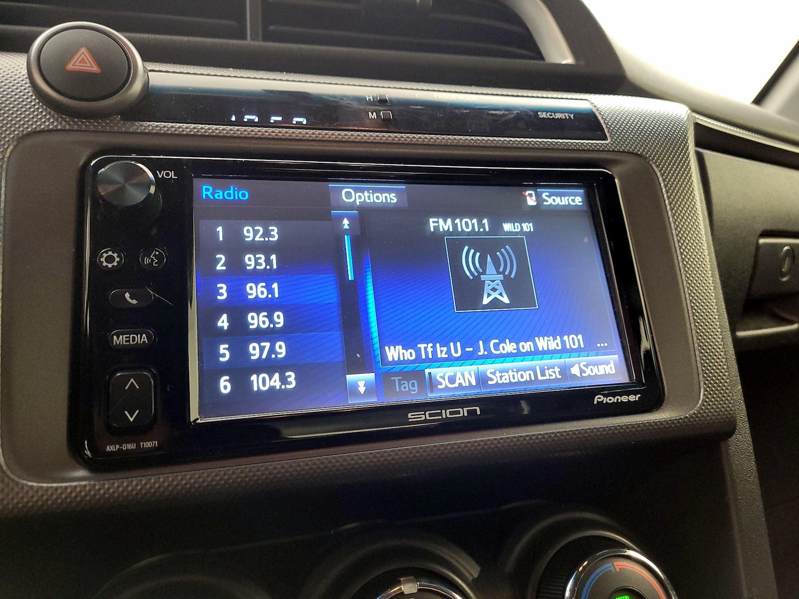 2016 Scion tC Base - Photo 15