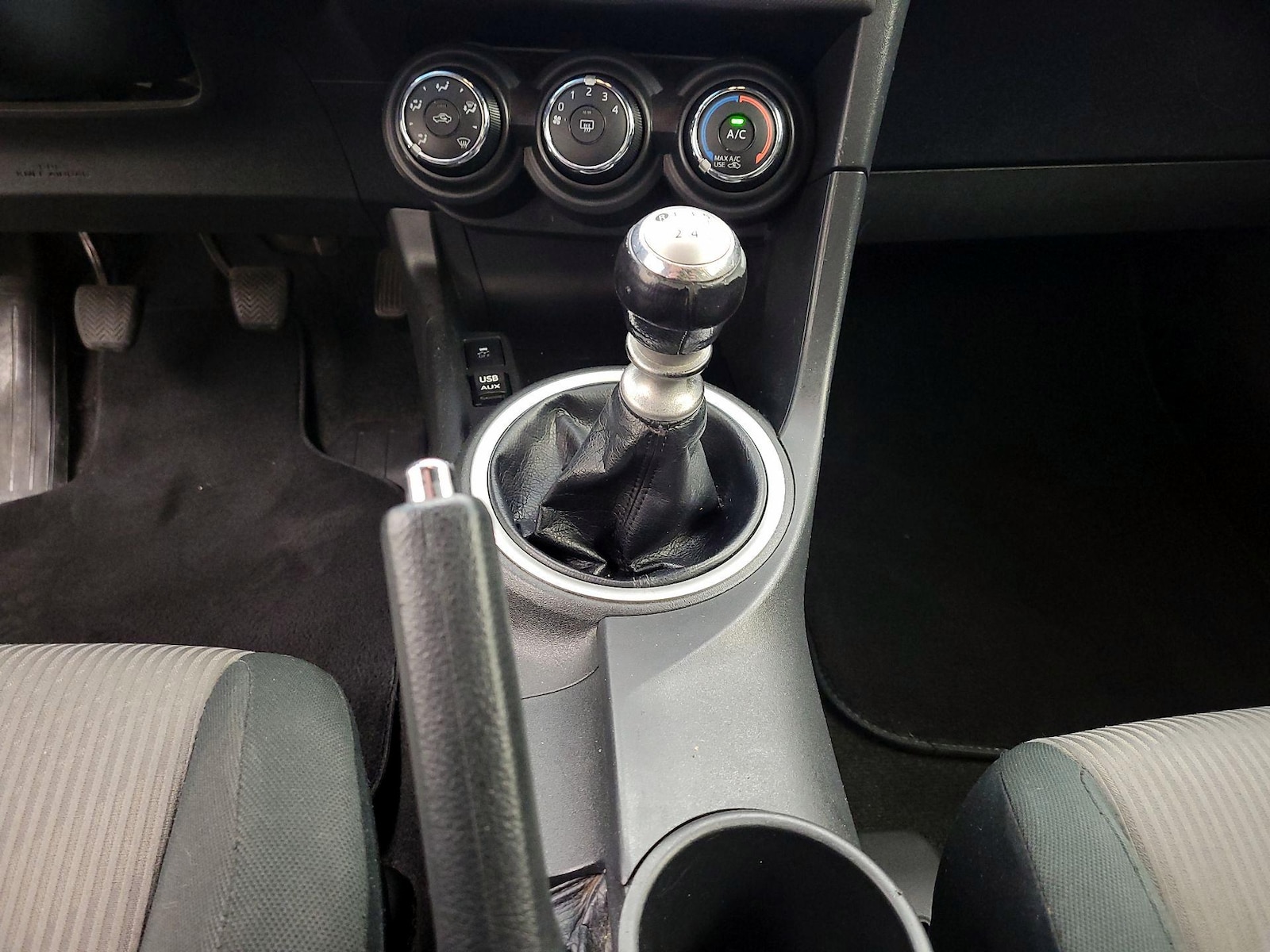 2016 Scion tC Base - Photo 17