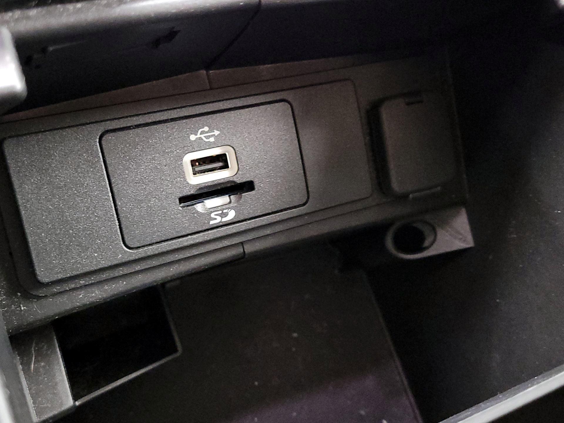 Thumbnail: 2016 Ford Fusion - 18