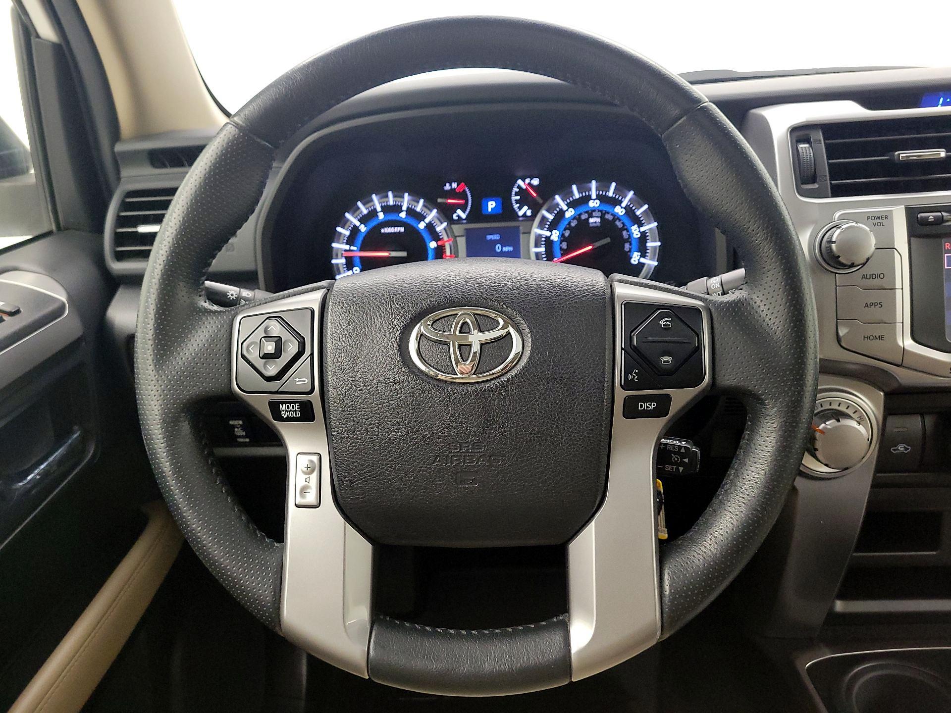Thumbnail: 2016 Toyota 4Runner - 10