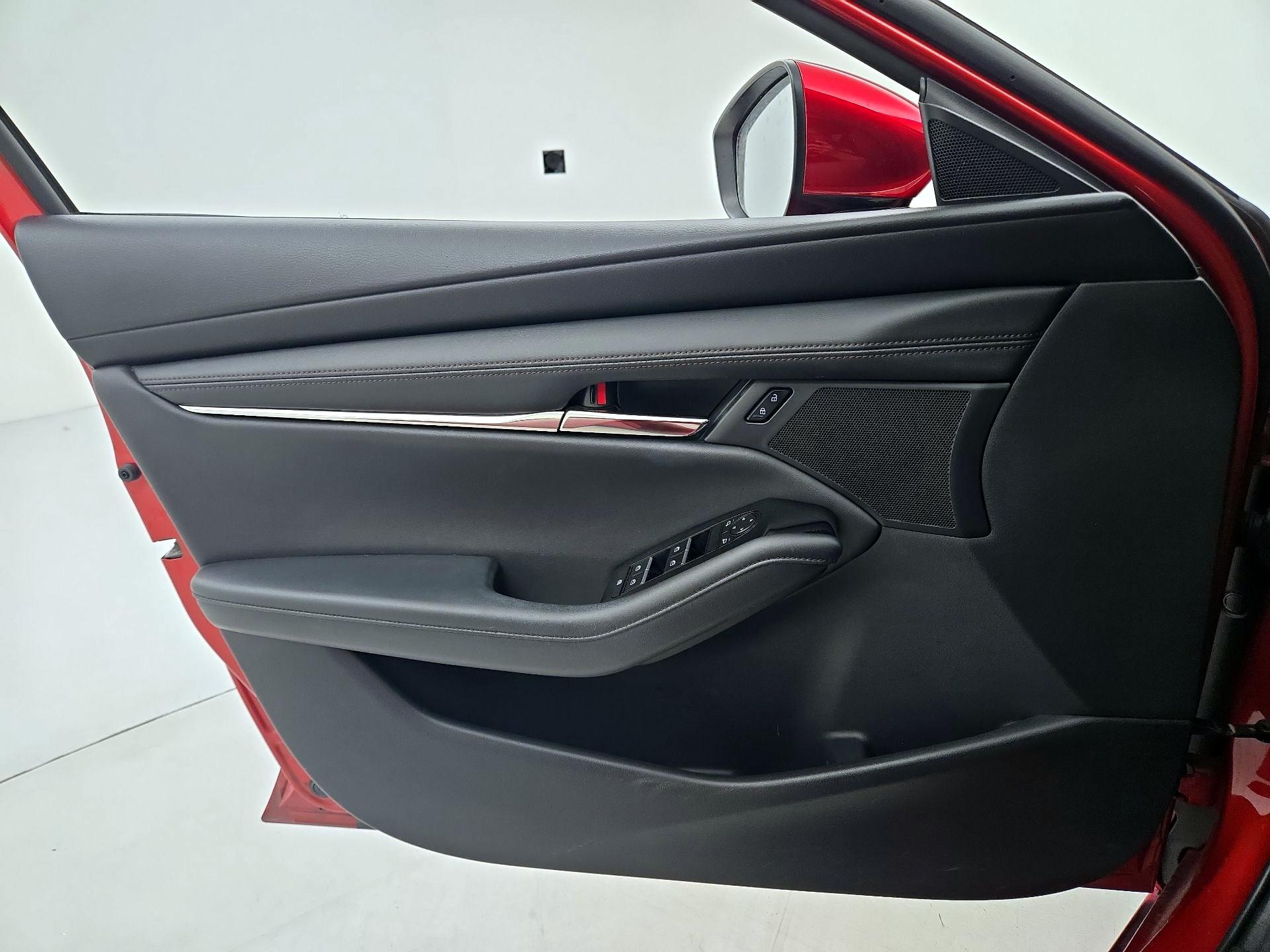 Thumbnail: 2022 Mazda Mazda3 - 12