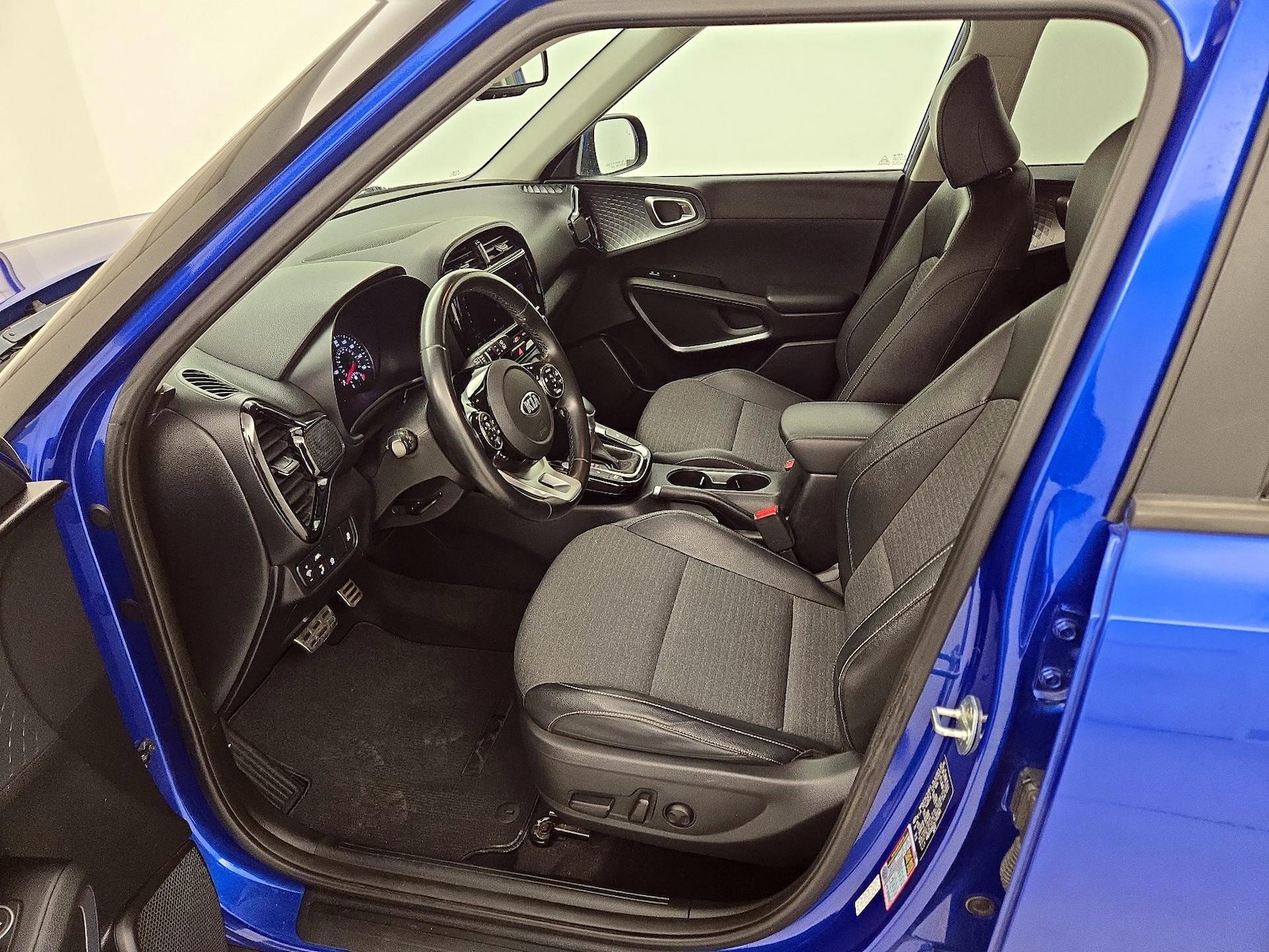 2020 Kia Soul EX - Photo 12