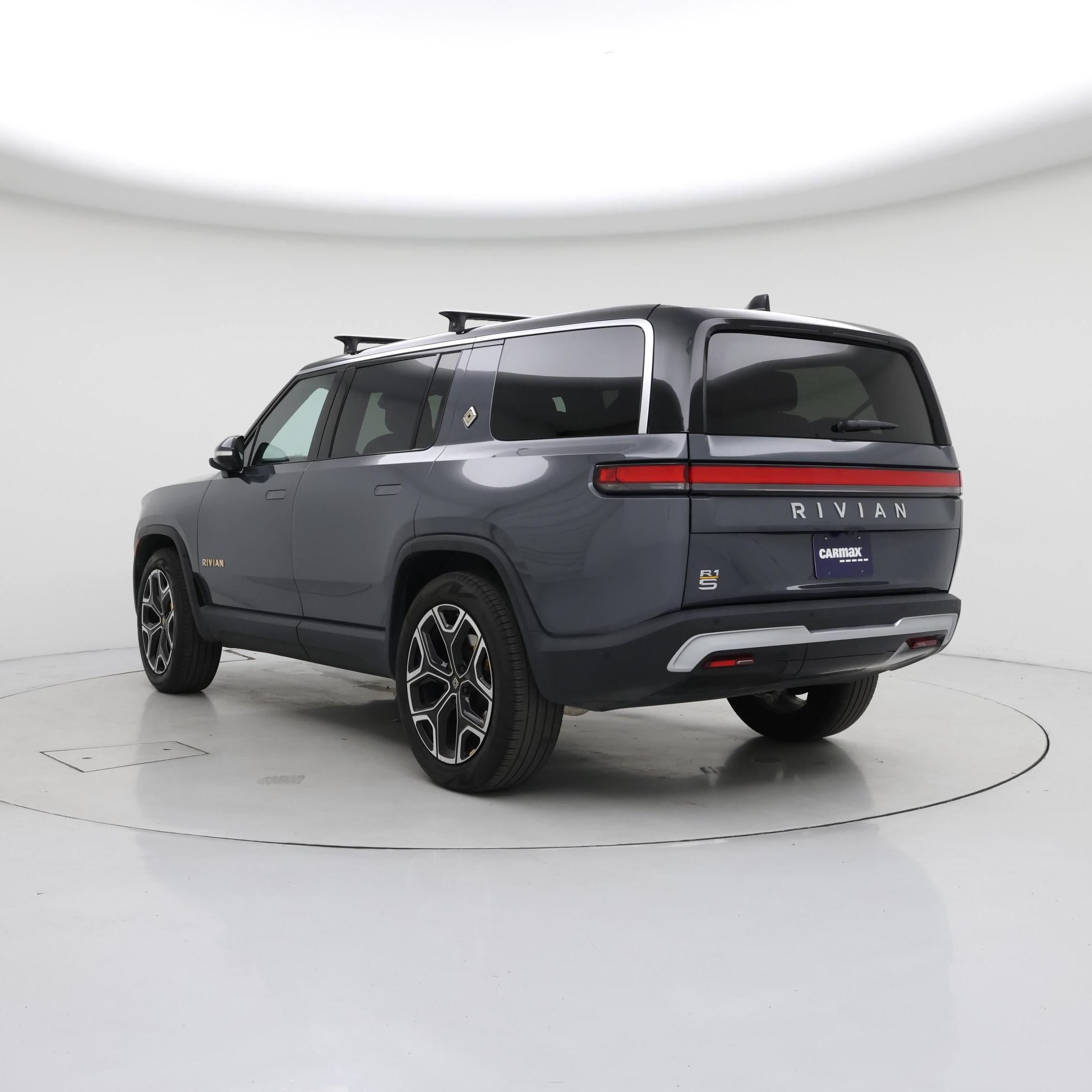Thumbnail: 2023 Rivian R1S - 2