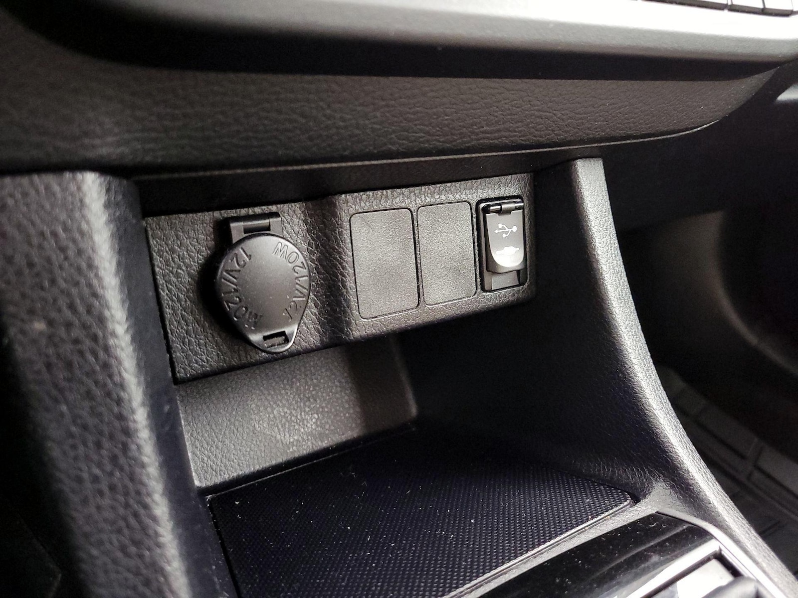 2016 Toyota Corolla LE Plus - Photo 19
