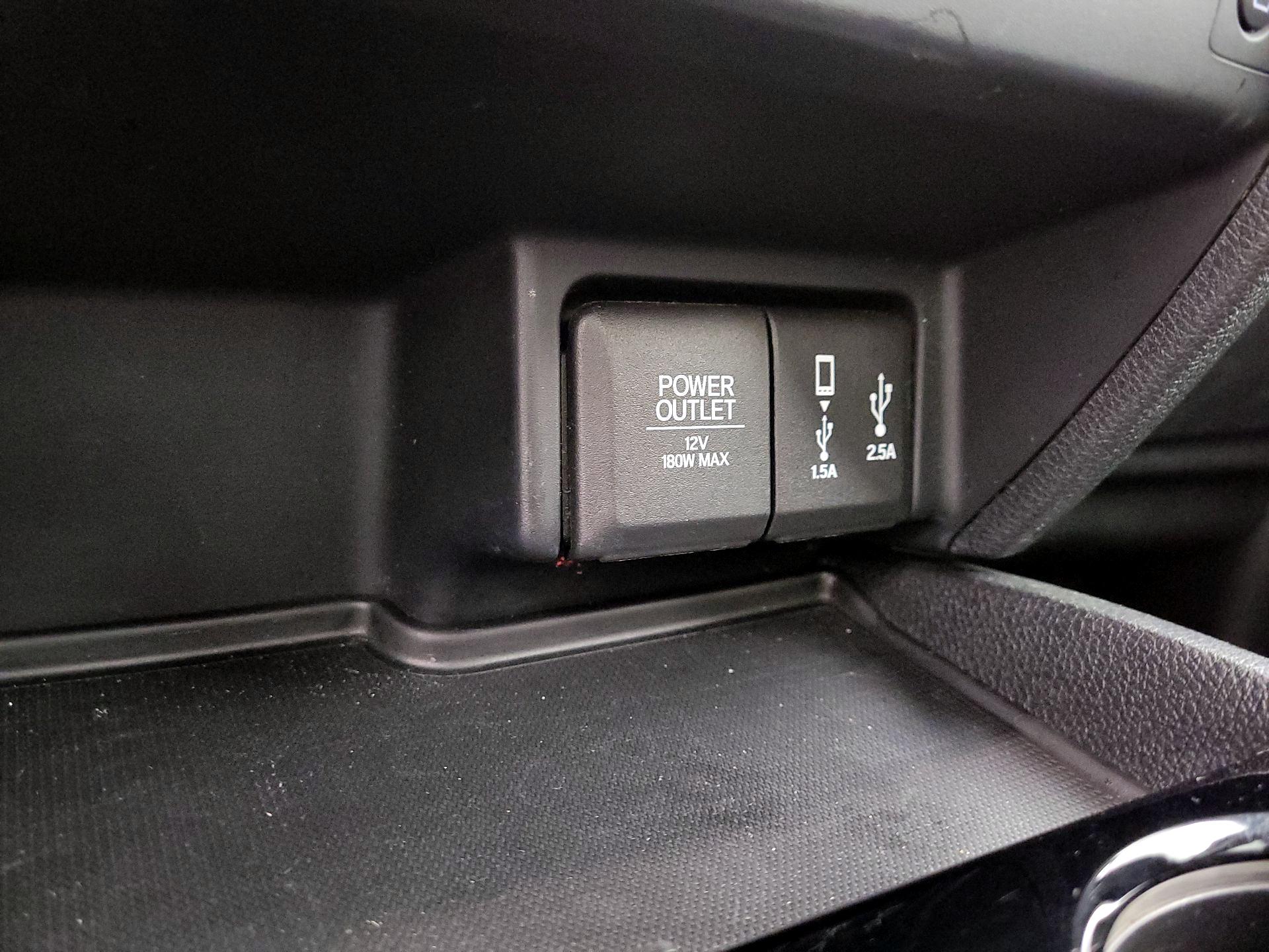 Thumbnail: 2017 Honda Pilot - 19