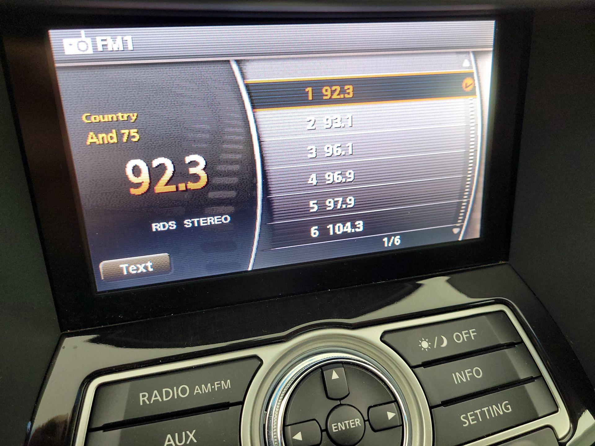 Thumbnail: 2016 INFINITI QX70 - 15