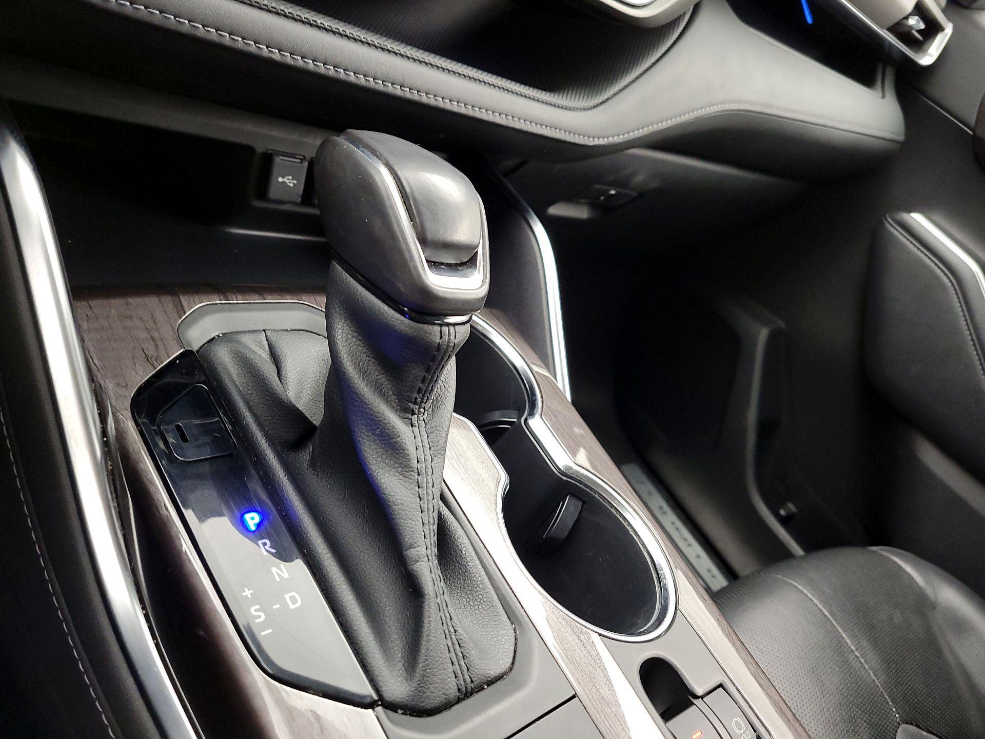 Thumbnail: 2020 Toyota Highlander - 18