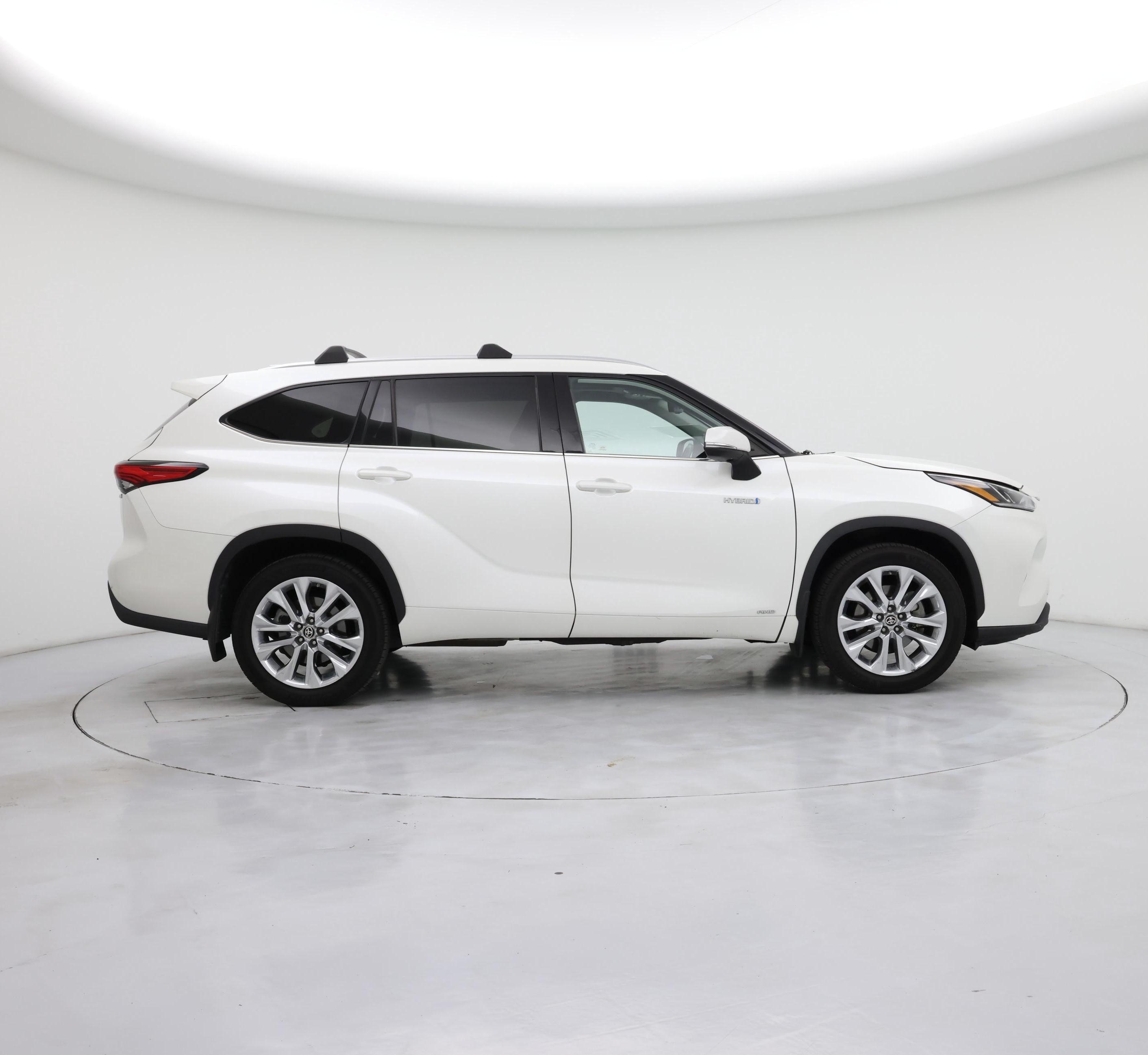 Thumbnail: 2020 Toyota Highlander - 7