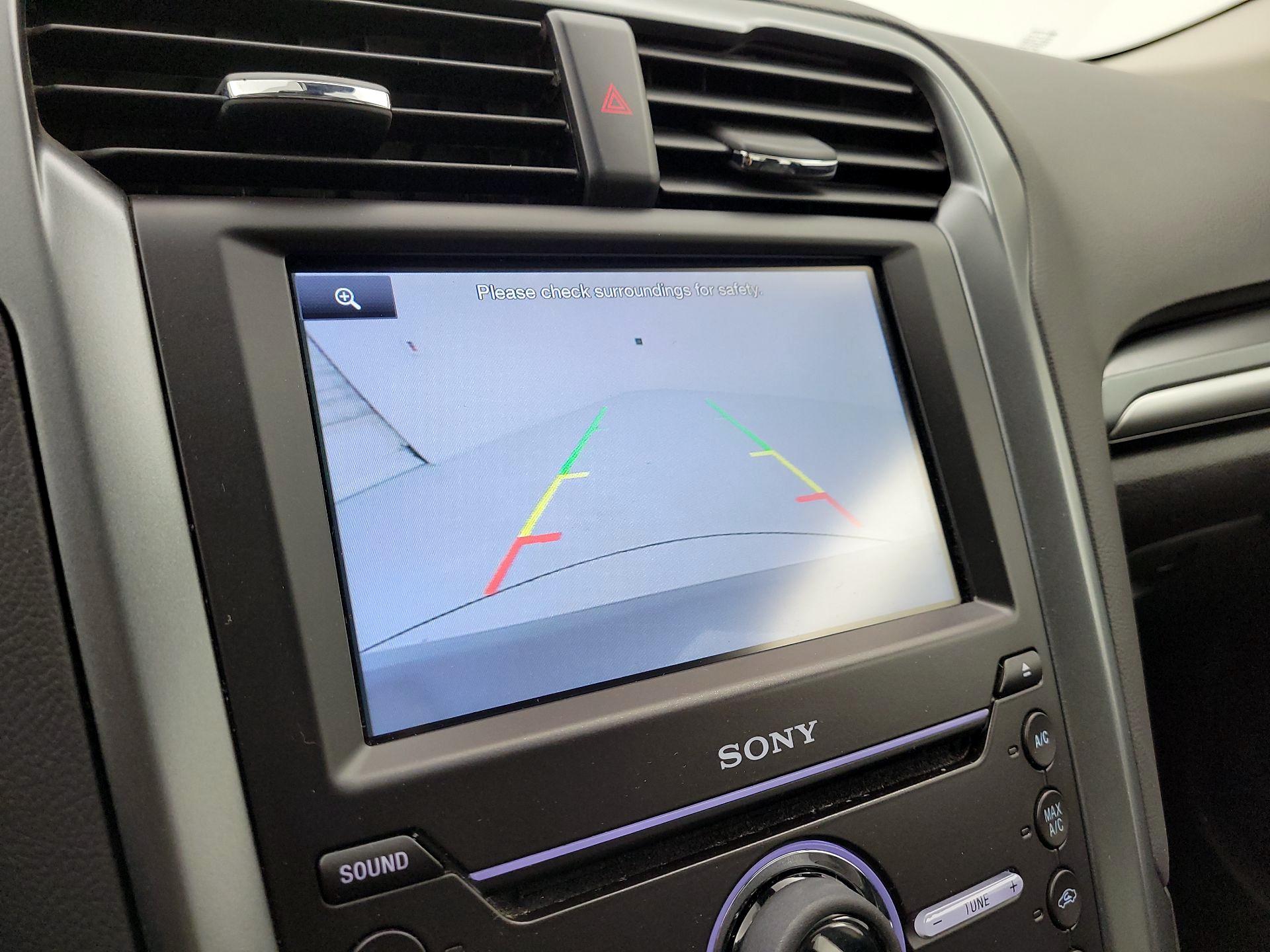 Thumbnail: 2016 Ford Fusion - 15