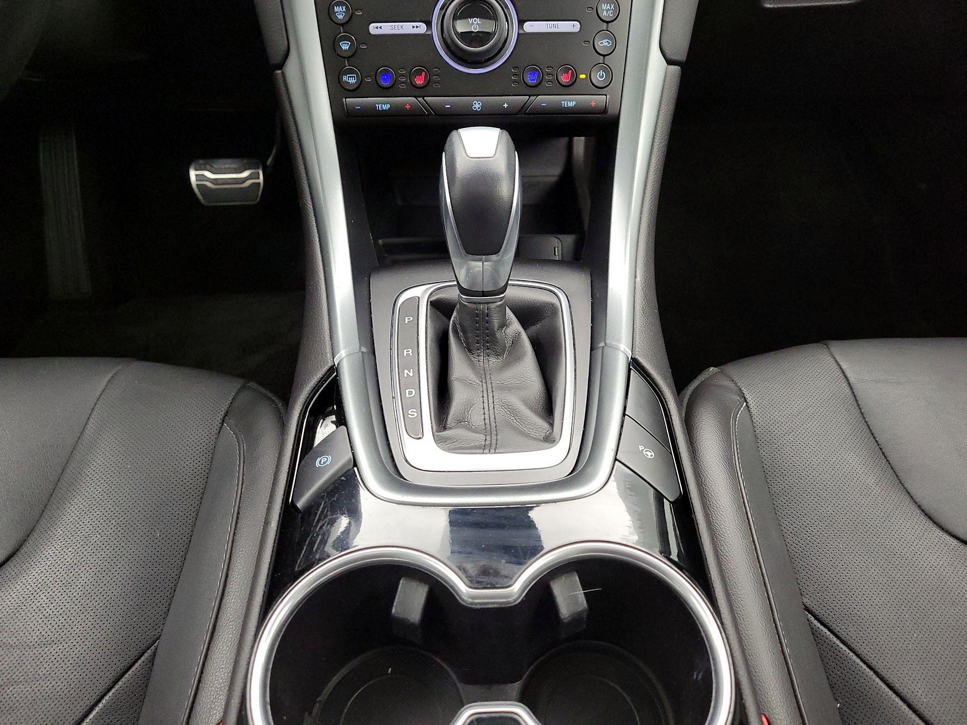 Thumbnail: 2016 Ford Fusion - 18