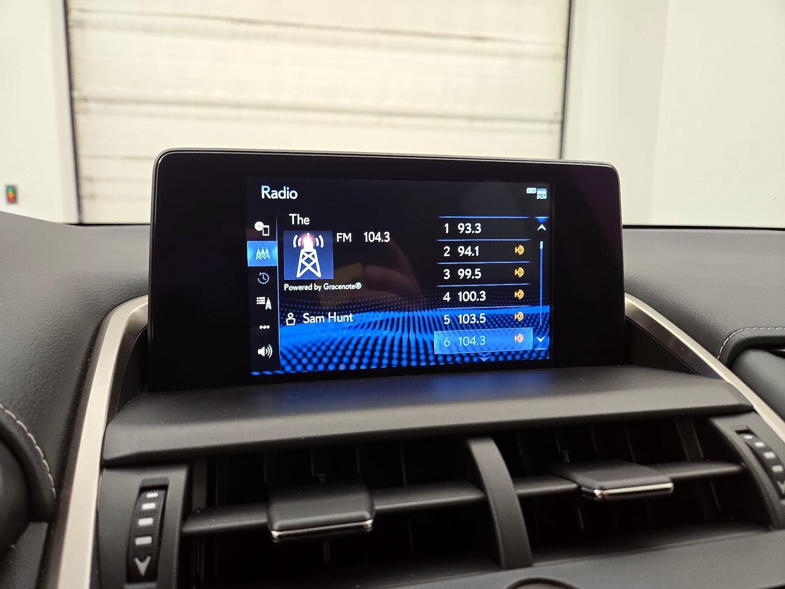 2021 Lexus NX 300 - Photo 16
