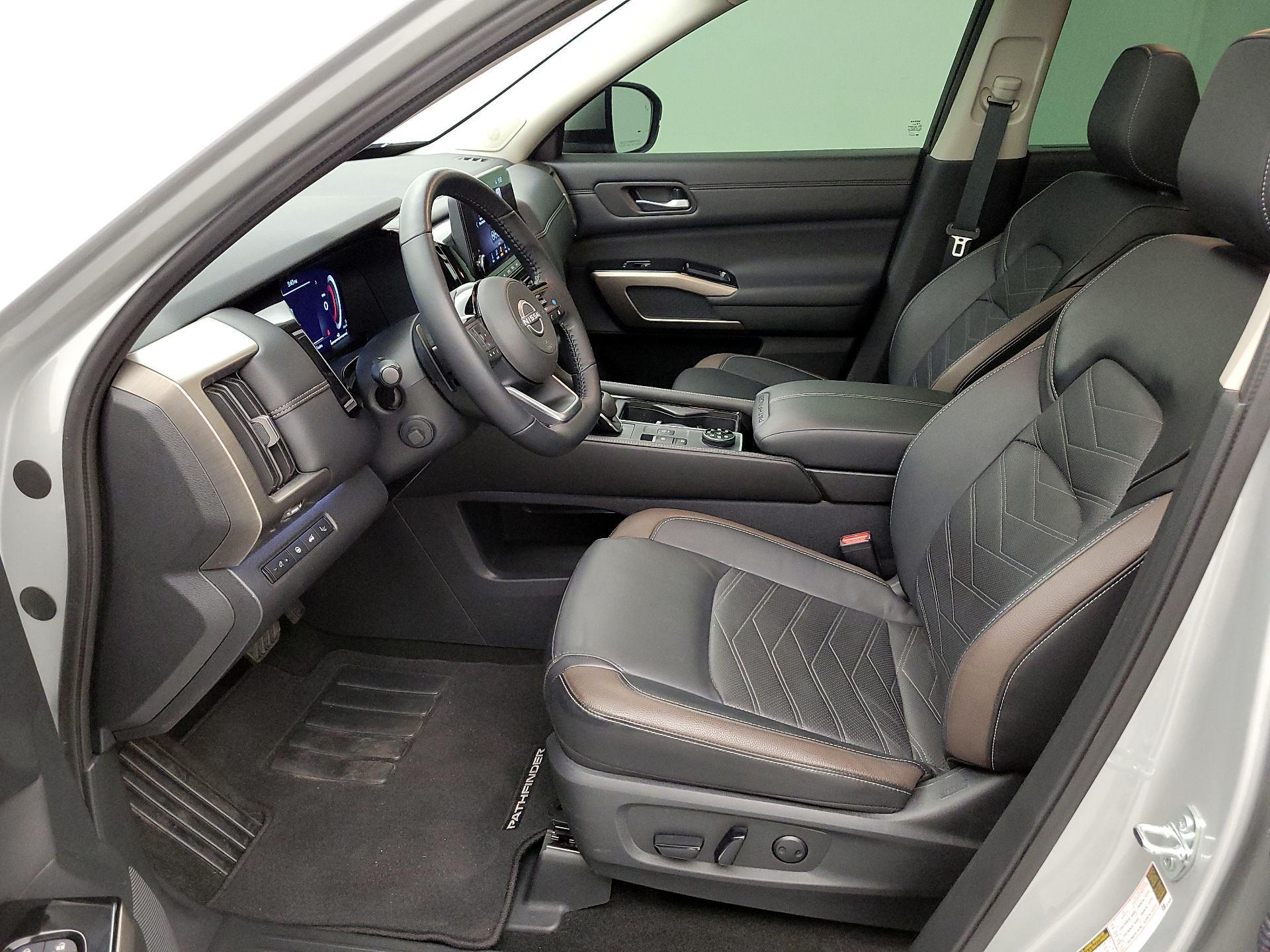 Thumbnail: 2025 Nissan Pathfinder - 11