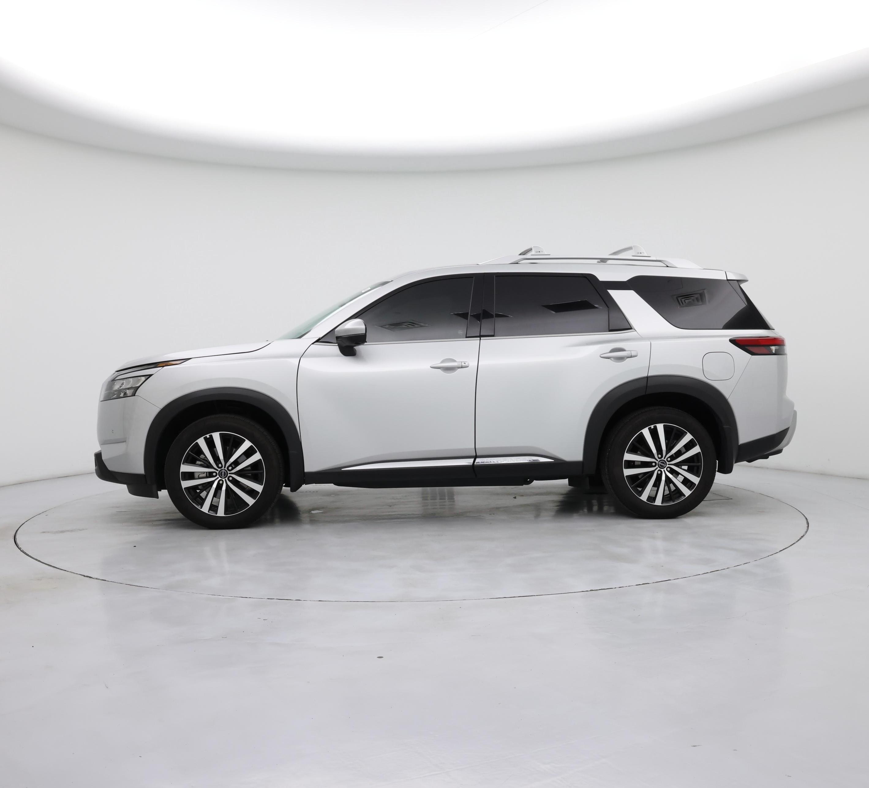 Thumbnail: 2025 Nissan Pathfinder - 3