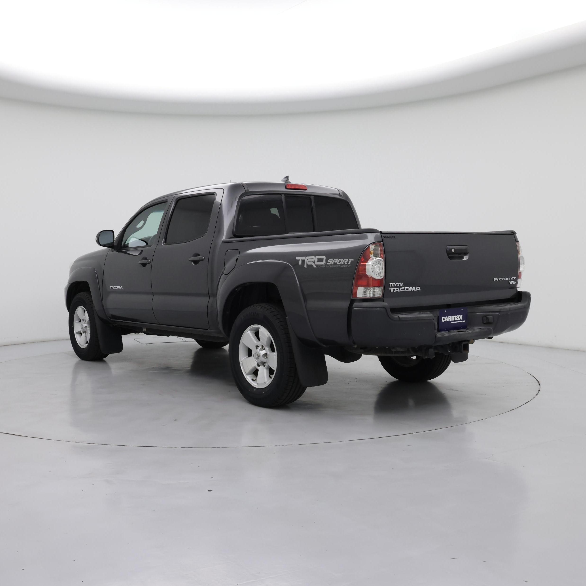 Thumbnail: 2015 Toyota Tacoma - 2