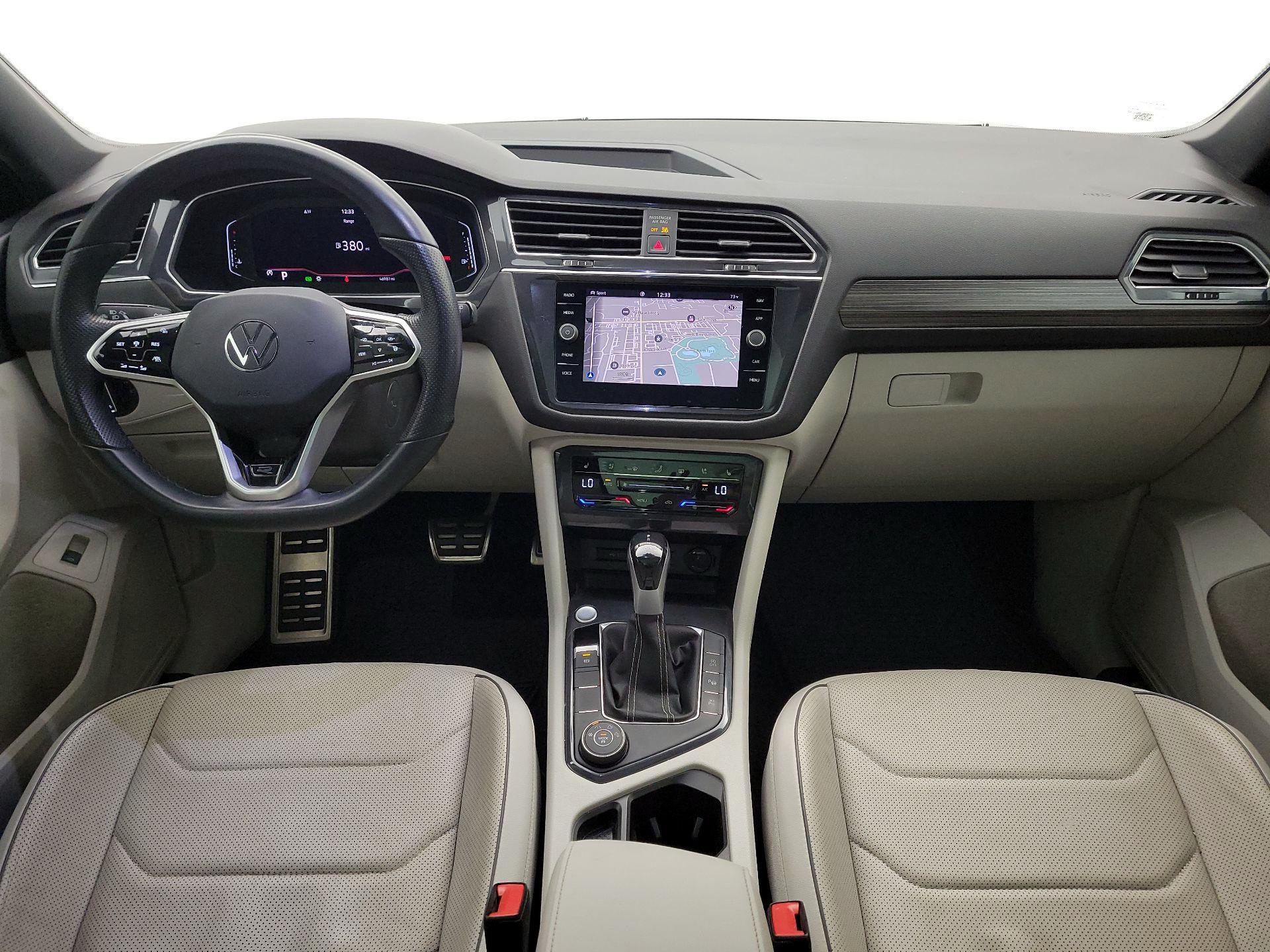 Thumbnail: 2022 Volkswagen Tiguan - 9