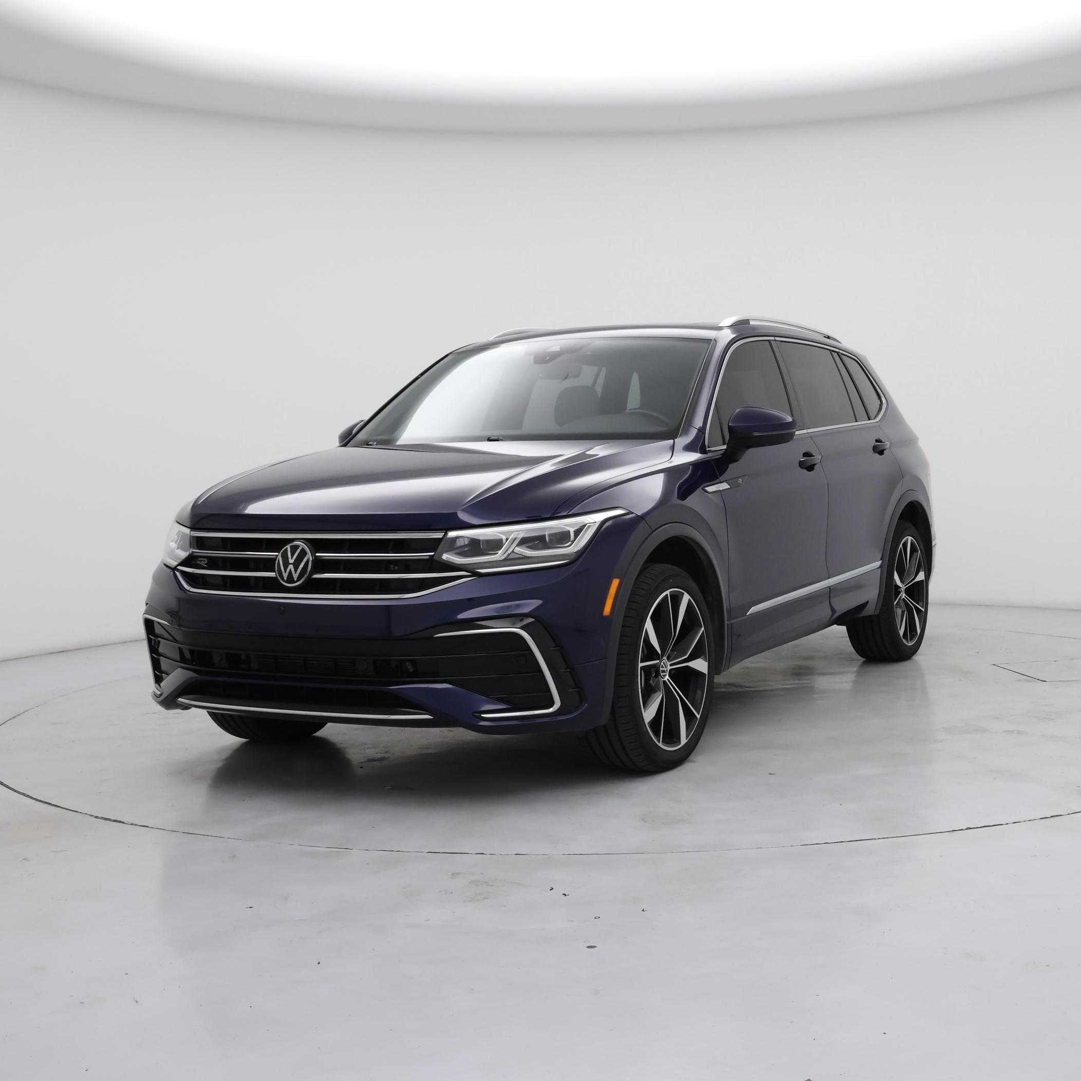 Thumbnail: 2022 Volkswagen Tiguan - 4