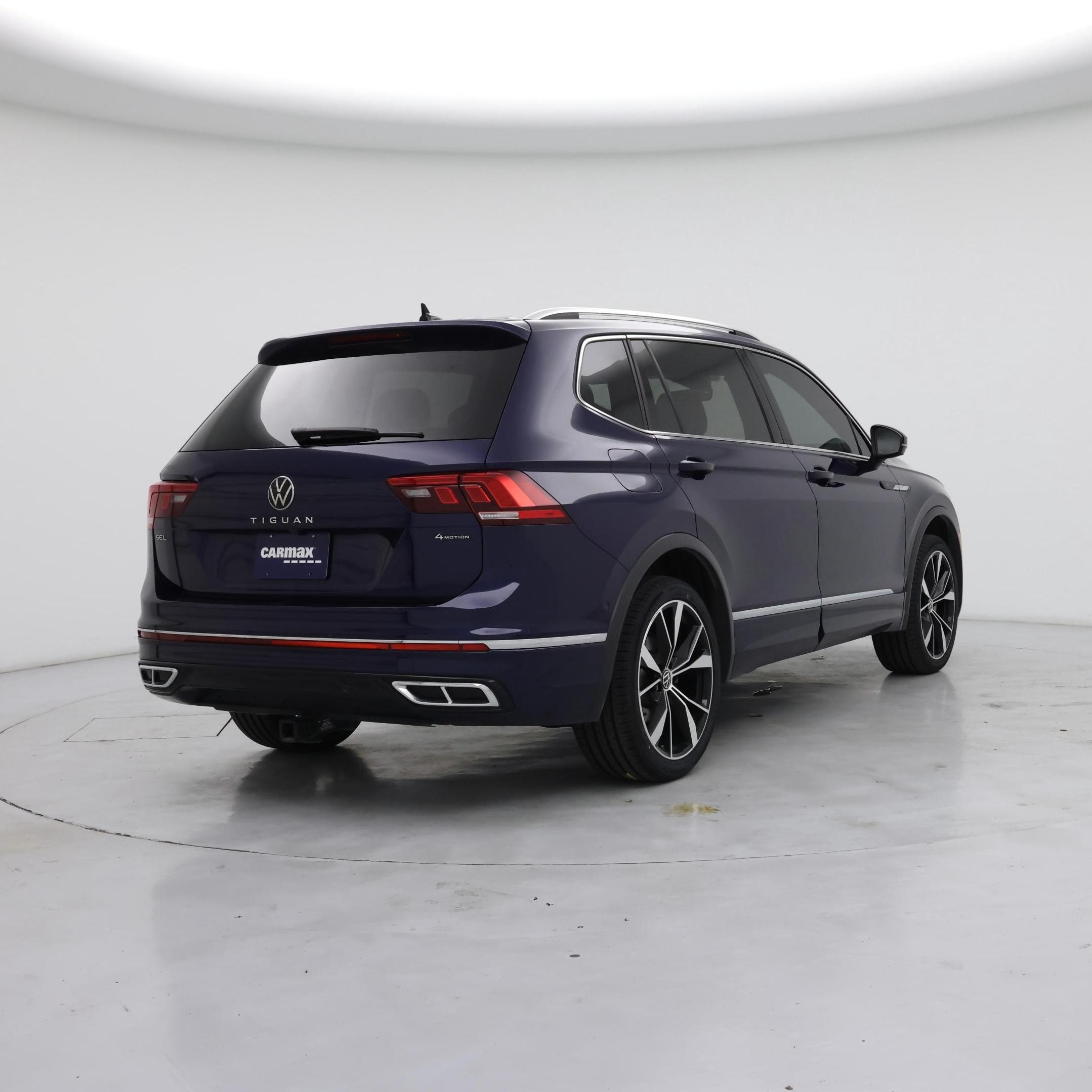 Thumbnail: 2022 Volkswagen Tiguan - 8