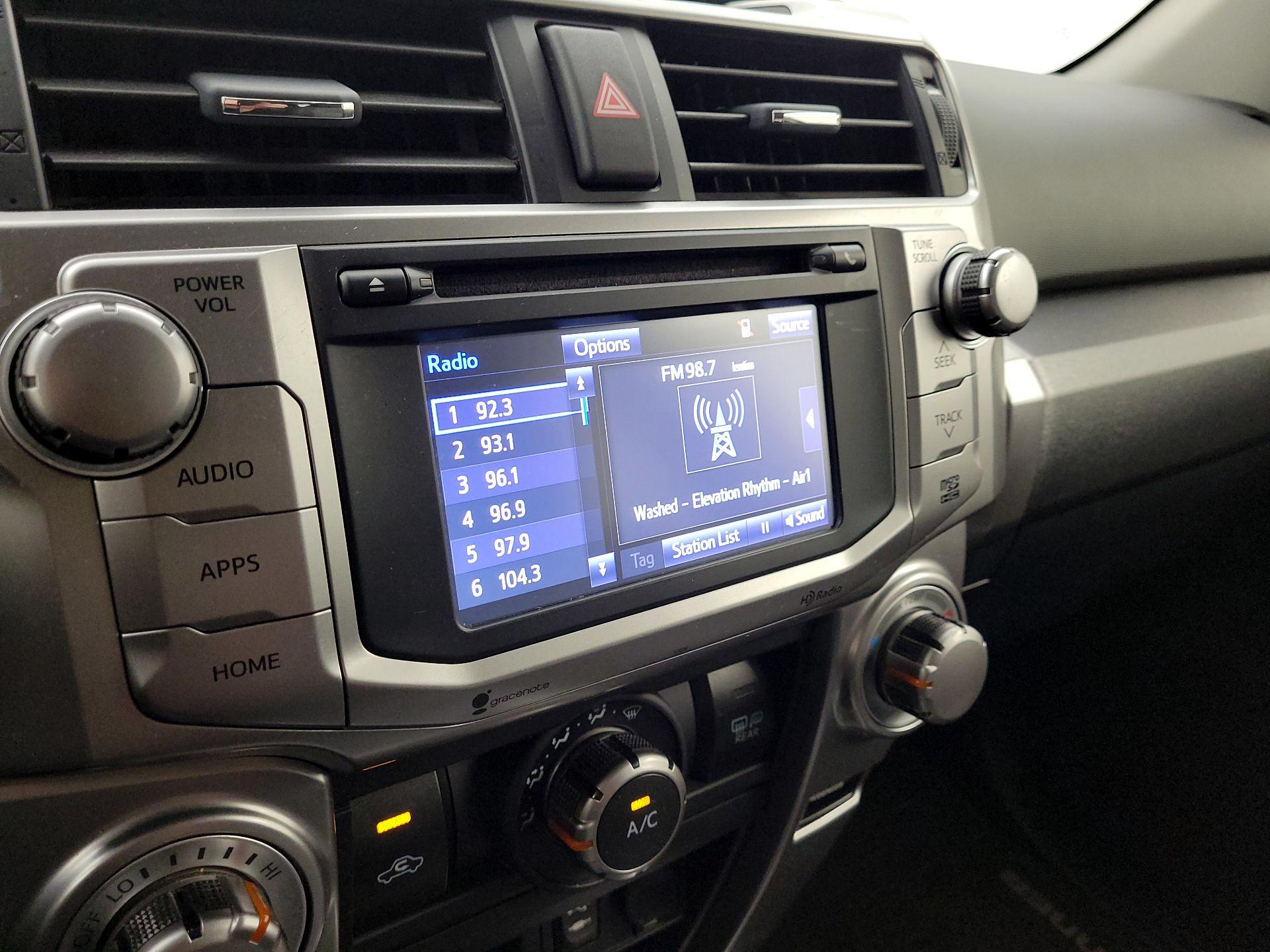 Thumbnail: 2014 Toyota 4Runner - 16