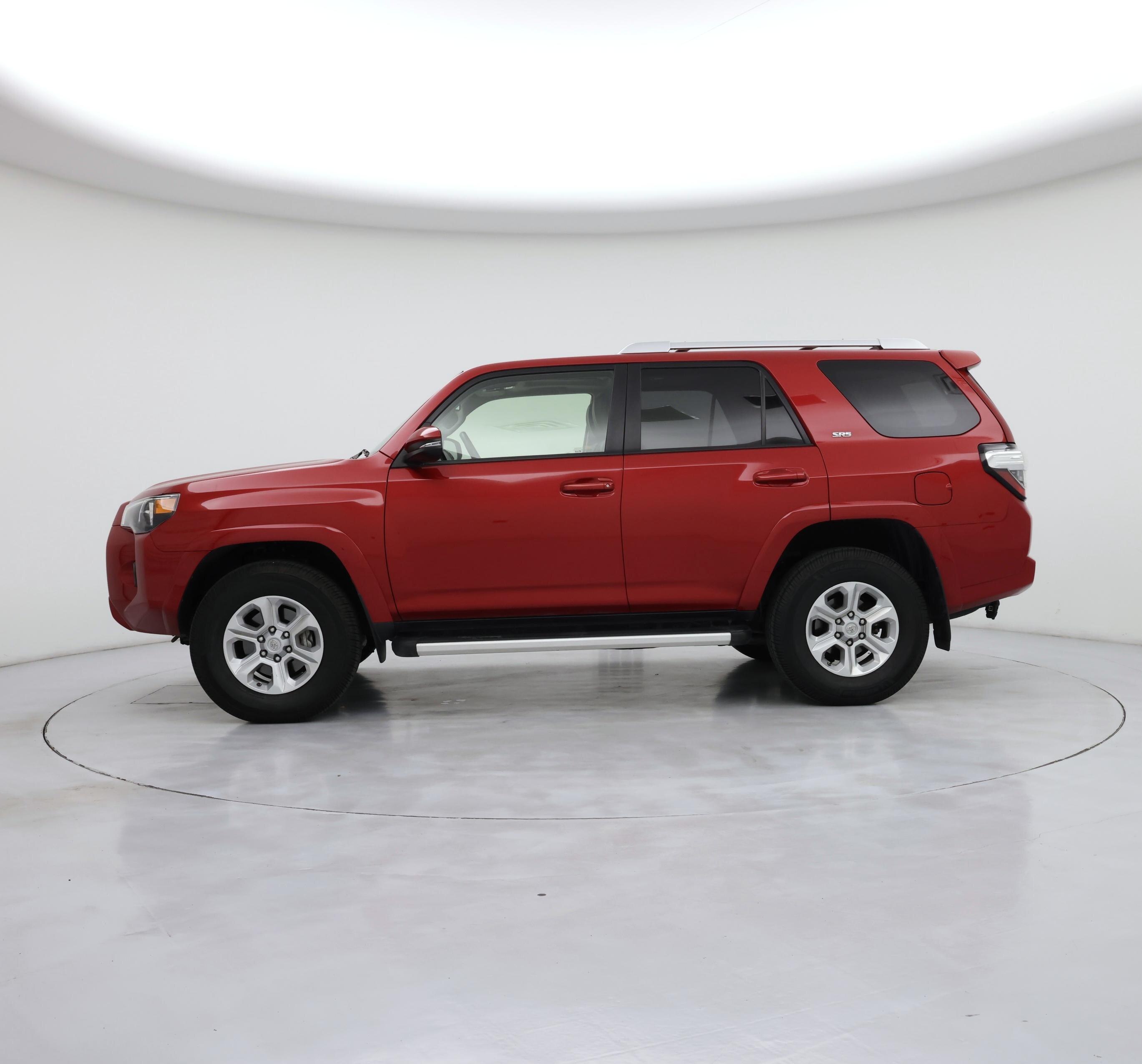 Thumbnail: 2014 Toyota 4Runner - 3