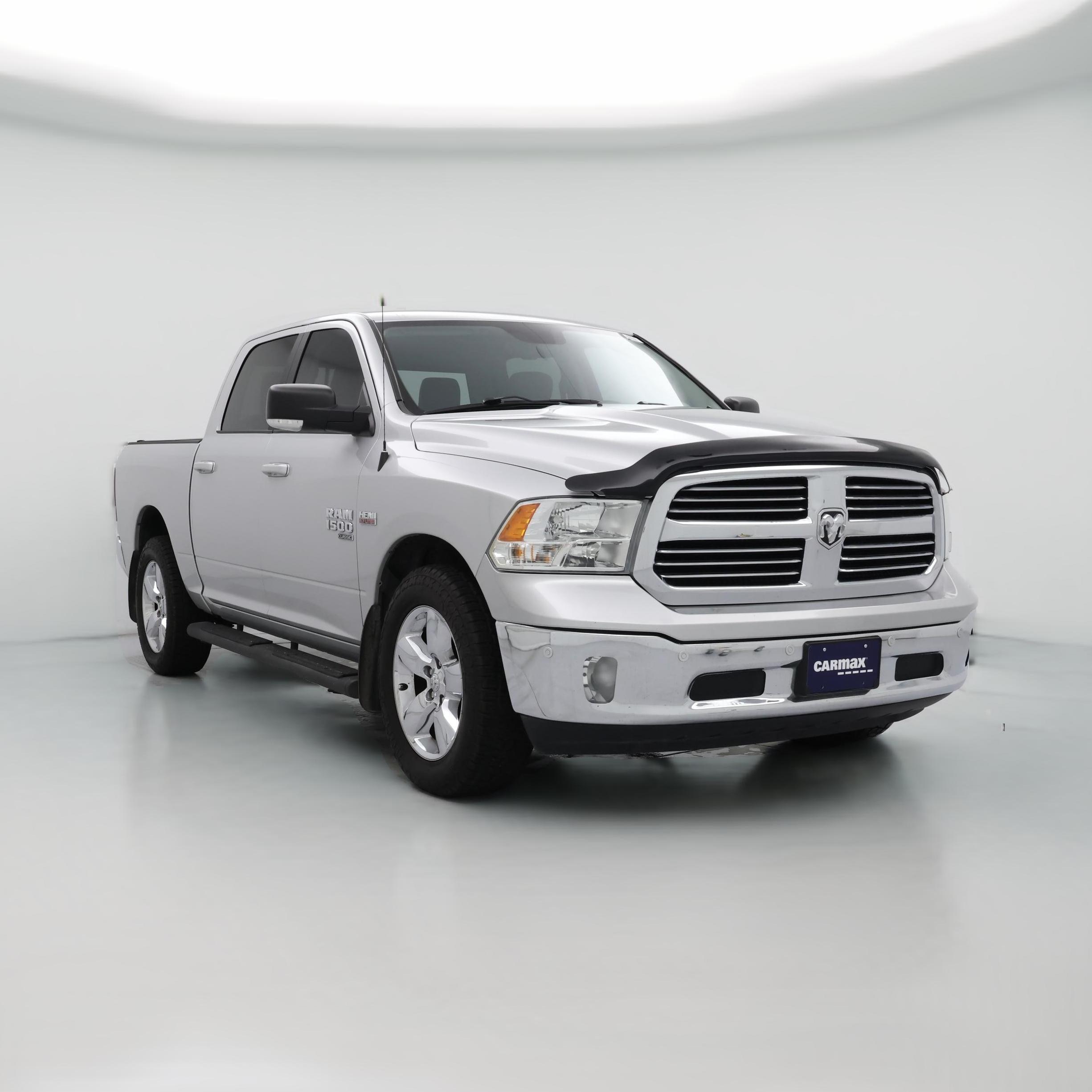Thumbnail: 2019 RAM 1500 Classic - 1