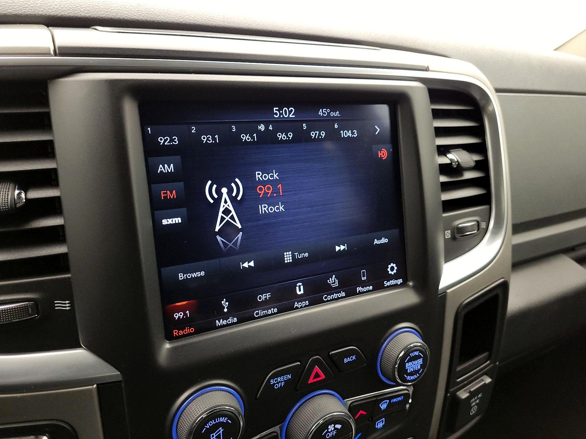 Thumbnail: 2019 RAM 1500 Classic - 15