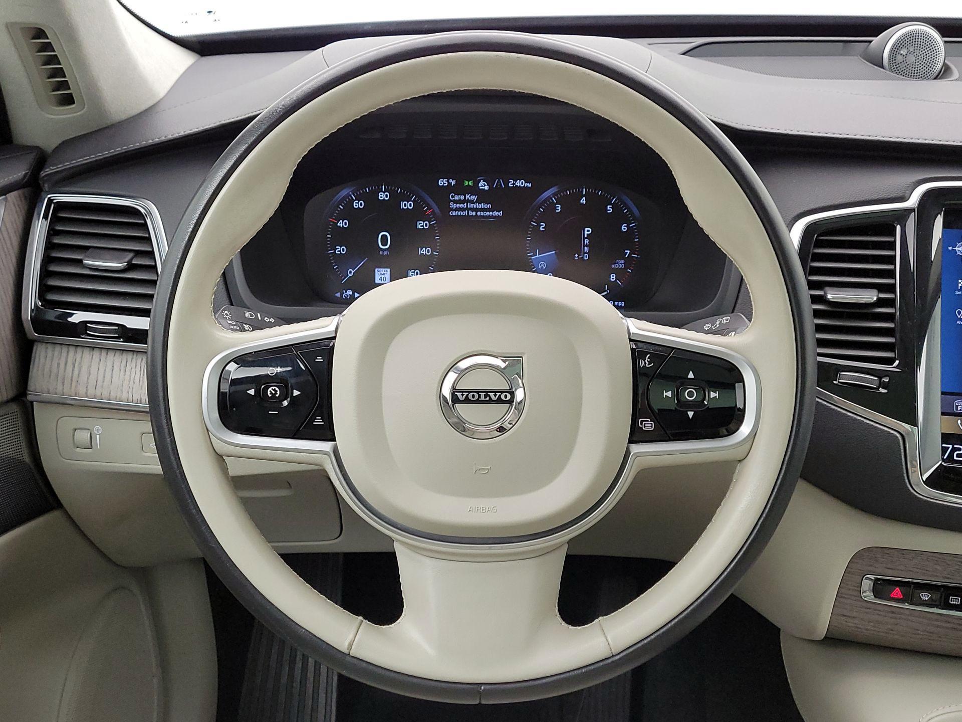 Thumbnail: 2021 Volvo XC90 - 10