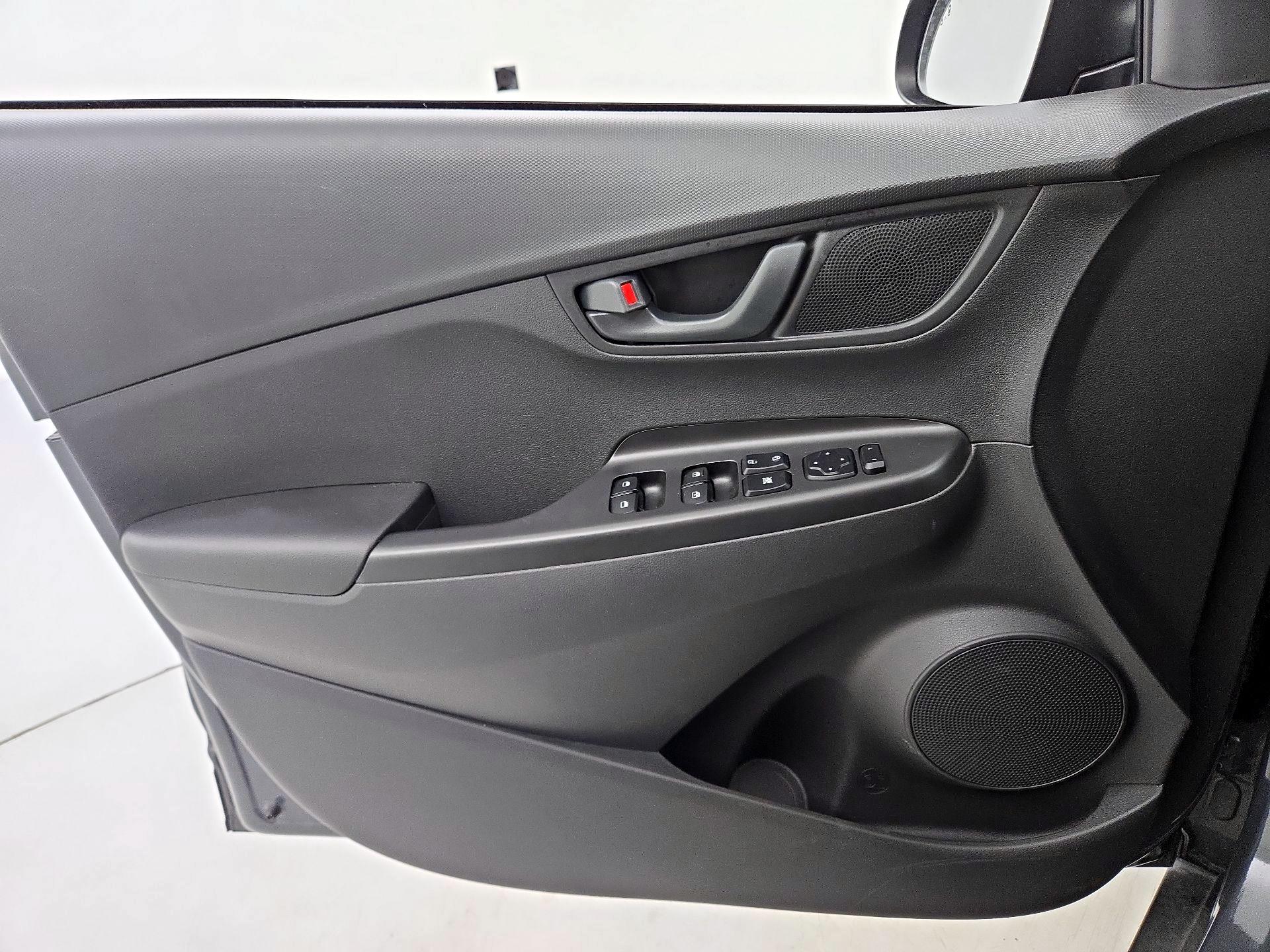 Thumbnail: 2023 Hyundai Kona - 12
