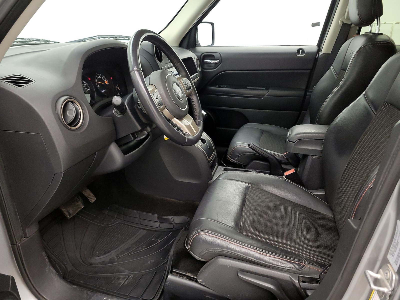 2016 Jeep Patriot 75th Anniversary Edition - Photo 12
