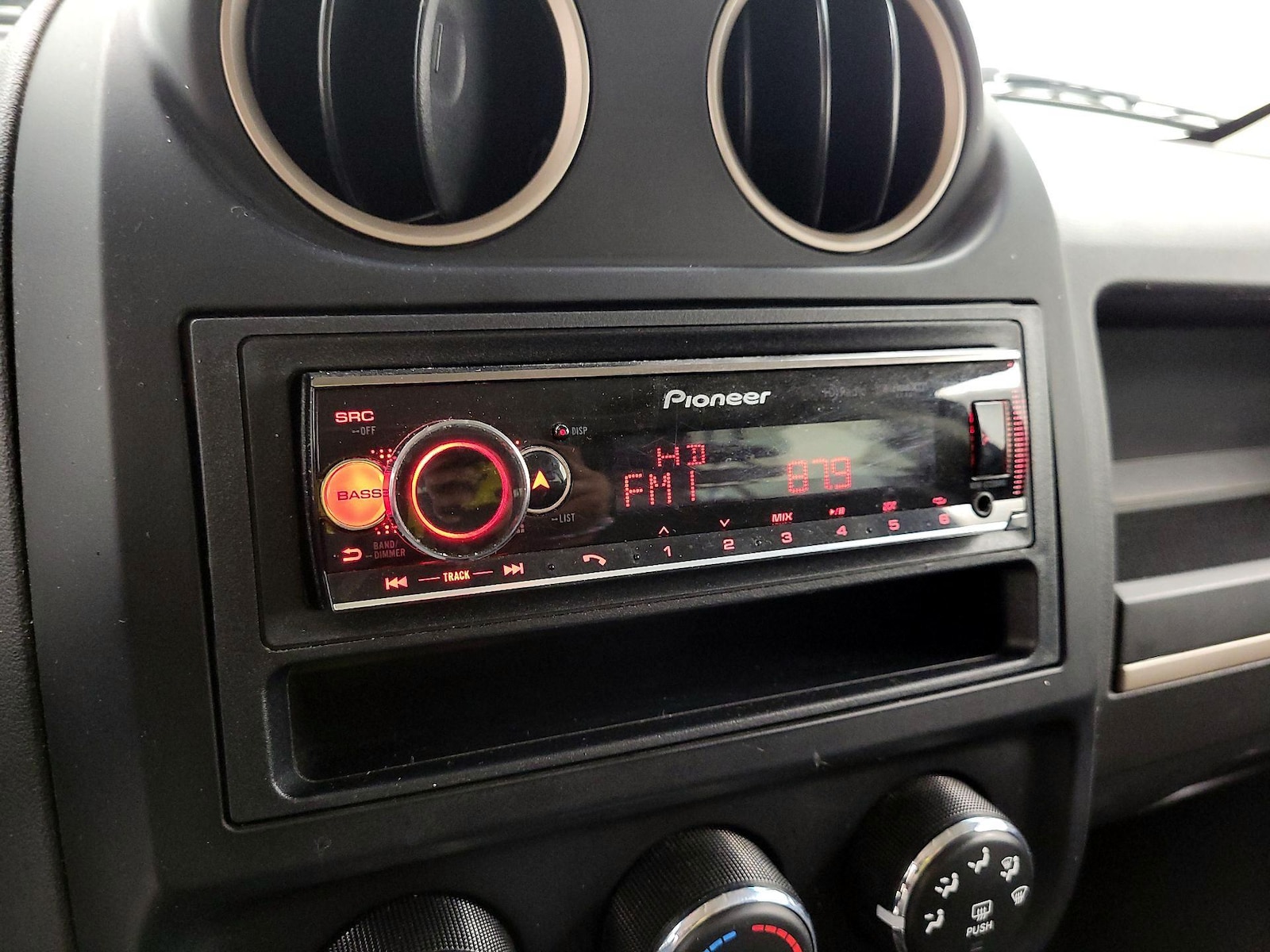2016 Jeep Patriot 75th Anniversary Edition - Photo 14
